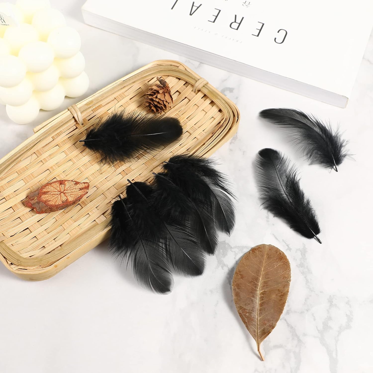 Soarer Plumas negras artesanales a granel, 300 plumas naturales de 3 a 5 pulgadas para boda, suministros de atrapasueños, manualidades de bricolaje