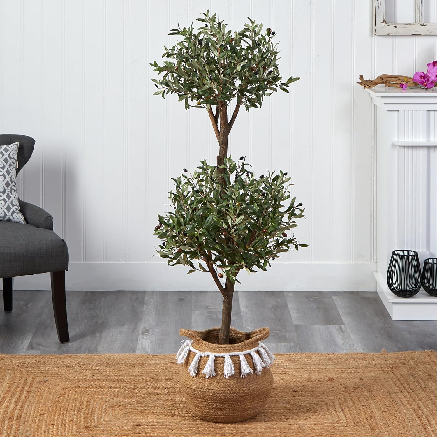 Nearly Natural Árbol topiario doble de oliva artificial de 4.5 pies con cesta de yute y algodón hecha a mano con borlas
