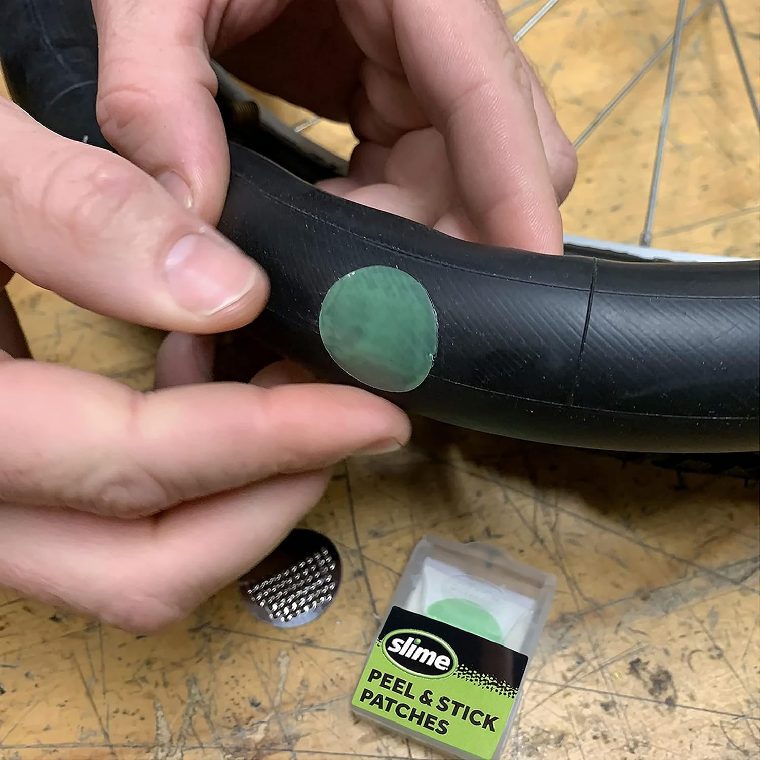 Slime 20482 Tackle de neumático Kit de reparación y mantenimiento de tubos de bicicleta, 33 piezas