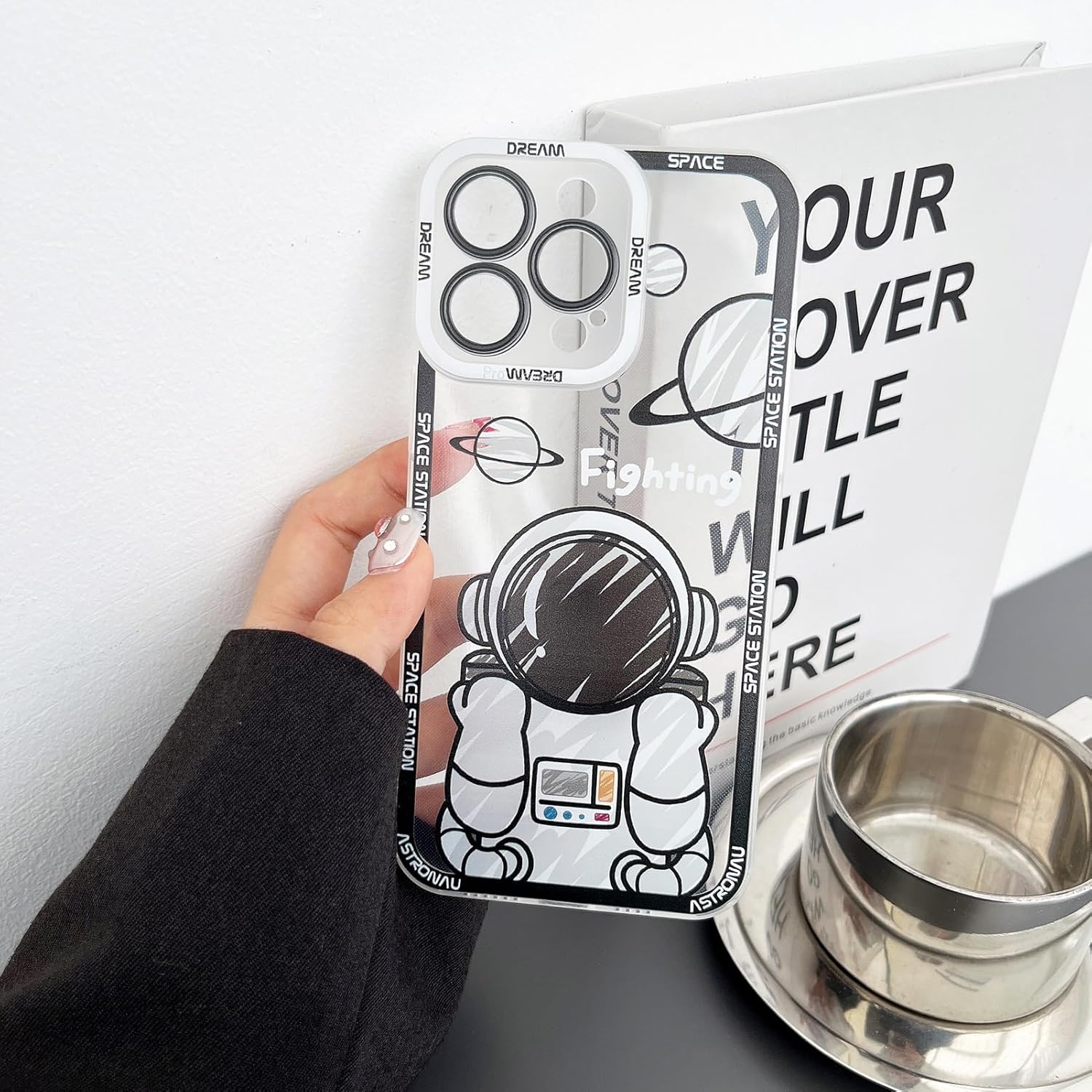 Funda transparente para iPhone 12, diseño de planeta espacial de astronauta de dibujos animados, diseño elegante de luna de poliuretano