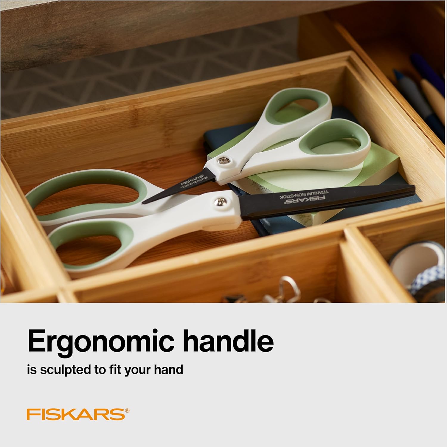Fiskars Tijeras de titanio antiadherentes Everyday Softgrip (8 pulgadas), 2 unidades, helecho forestal