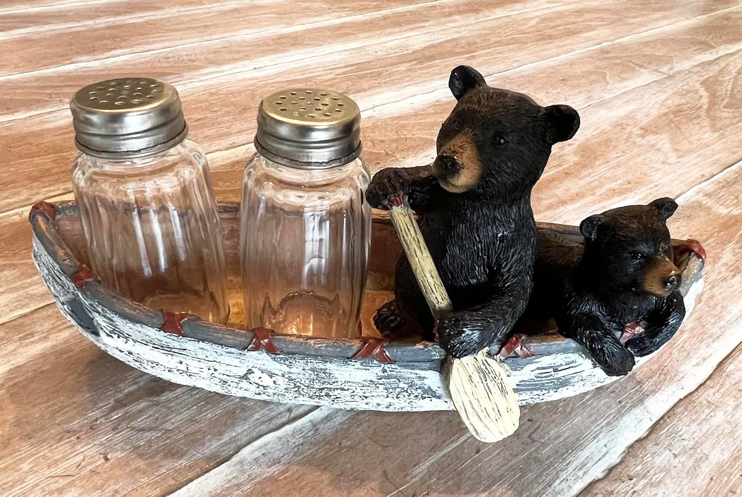 Black Bear & Cub – Juego de sal y pimienta para canoa, decoración rústica para cabaña
