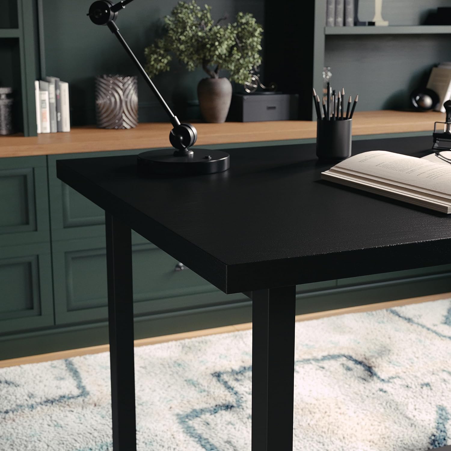 Martha Stewart Beckett – Escritorio de caballete moderno con estantes laterales abiertos en acabado de grano de madera negra