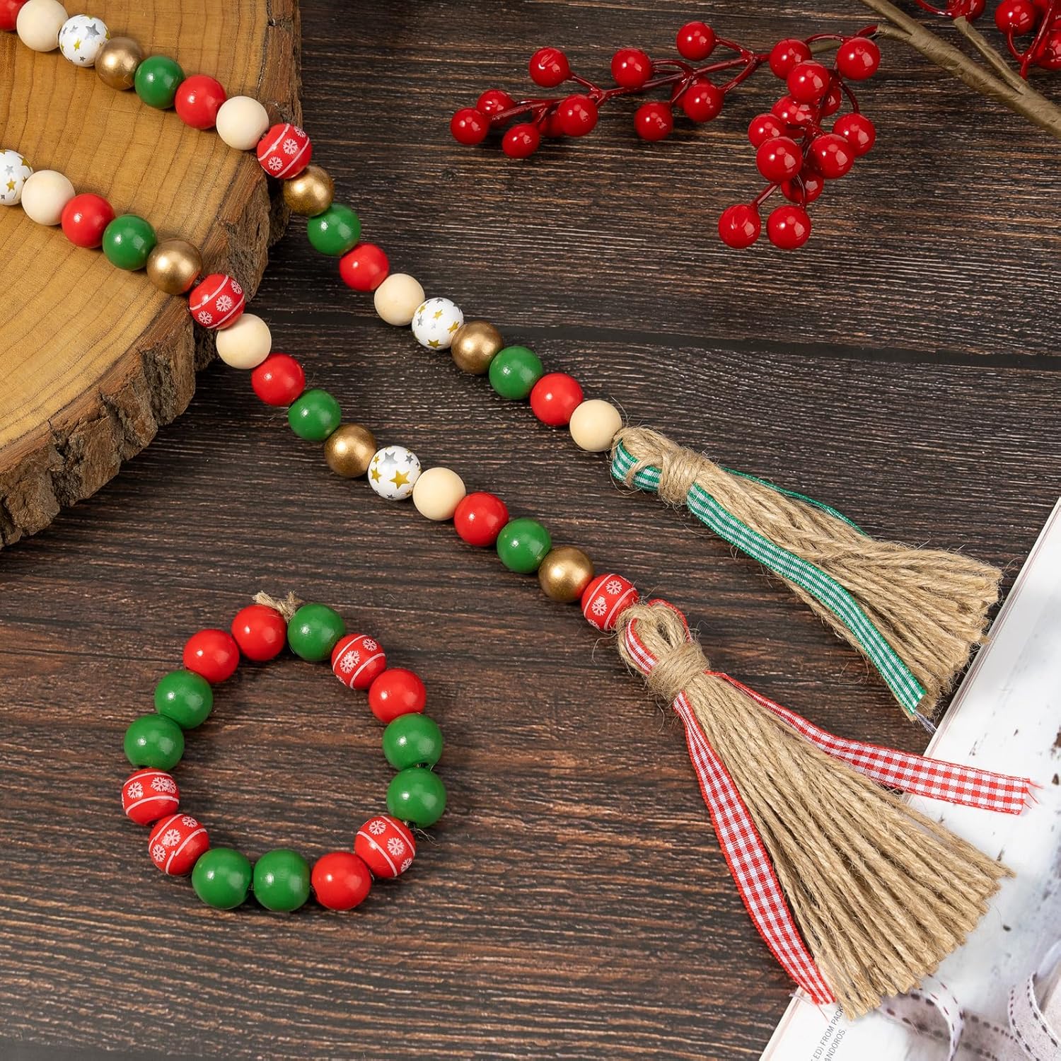 200 cuentas de madera de Navidad, manualidades, cuentas de madera, estampado de estrellas, estampado de nieve, madera roja, verde y dorada, cuentas