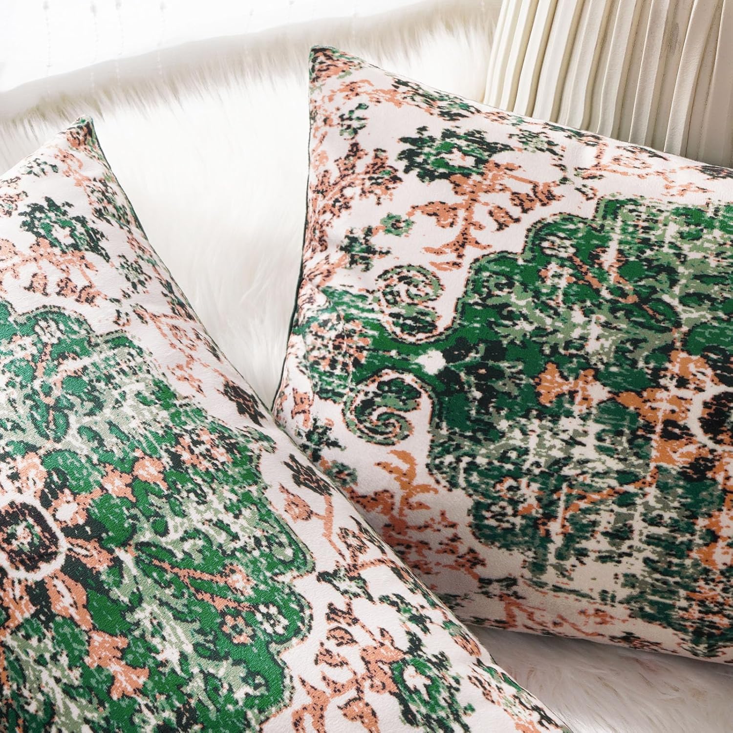 ASPMIZ Juego de 2 fundas de almohada bohemias de 18 x 18 pulgadas, almohadas decorativas de terciopelo con diseño étnico verde navideño para sofá,