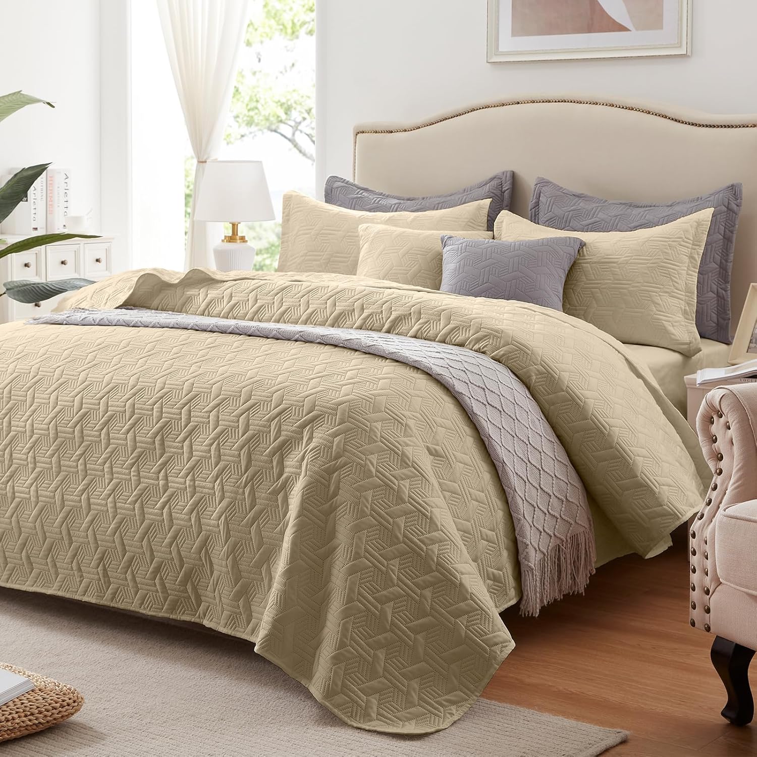 Juego de edredón de 3 piezas tamaño California King, colcha ligera de color beige de 118 x 106 pulgadas, edredón de verano de microfibra suave,