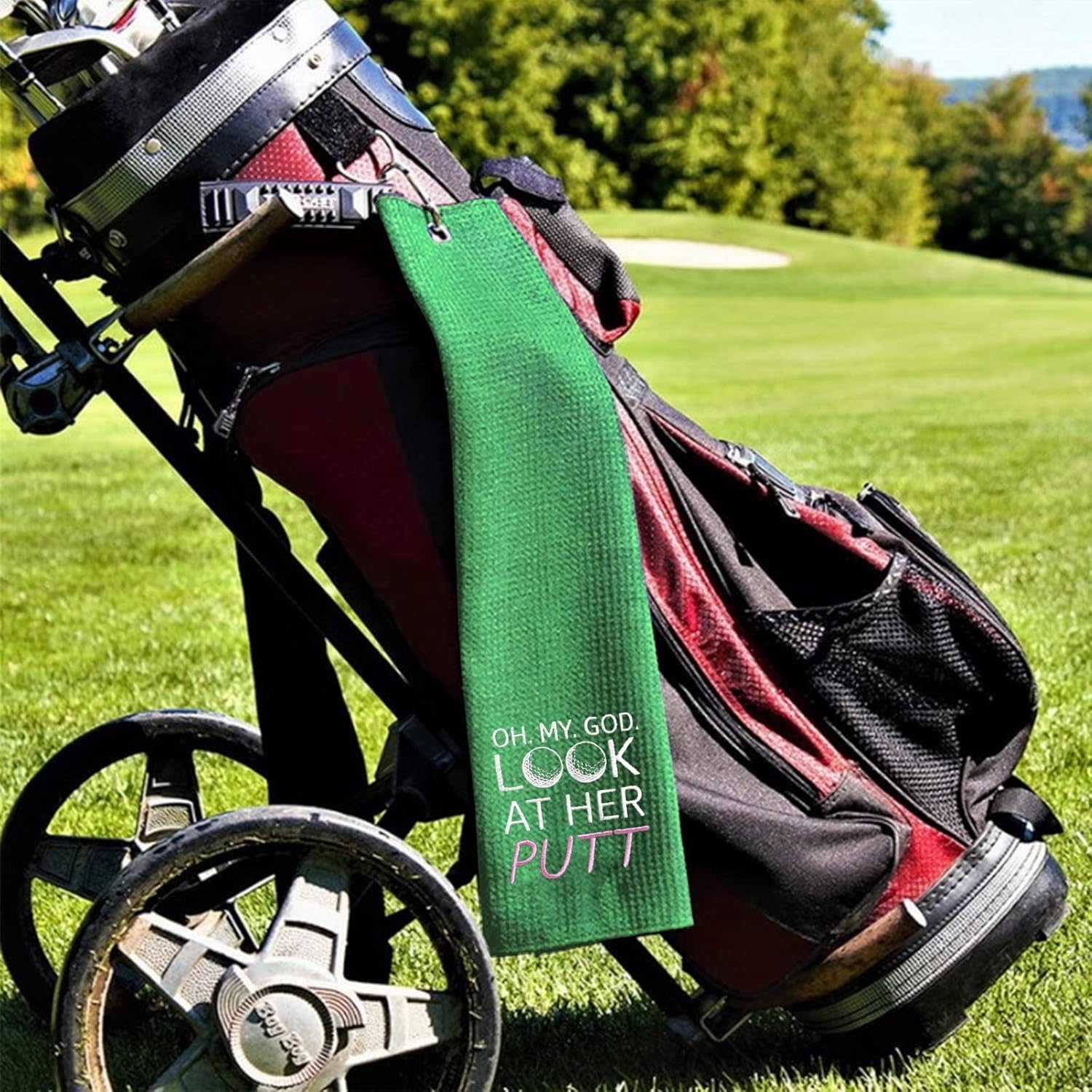 DYJYBMY Oh My God Look at Her Putt – Divertida toalla de golf bordada, toallas de golf verdes bordadas para bolsas de golf con clip, divertidos