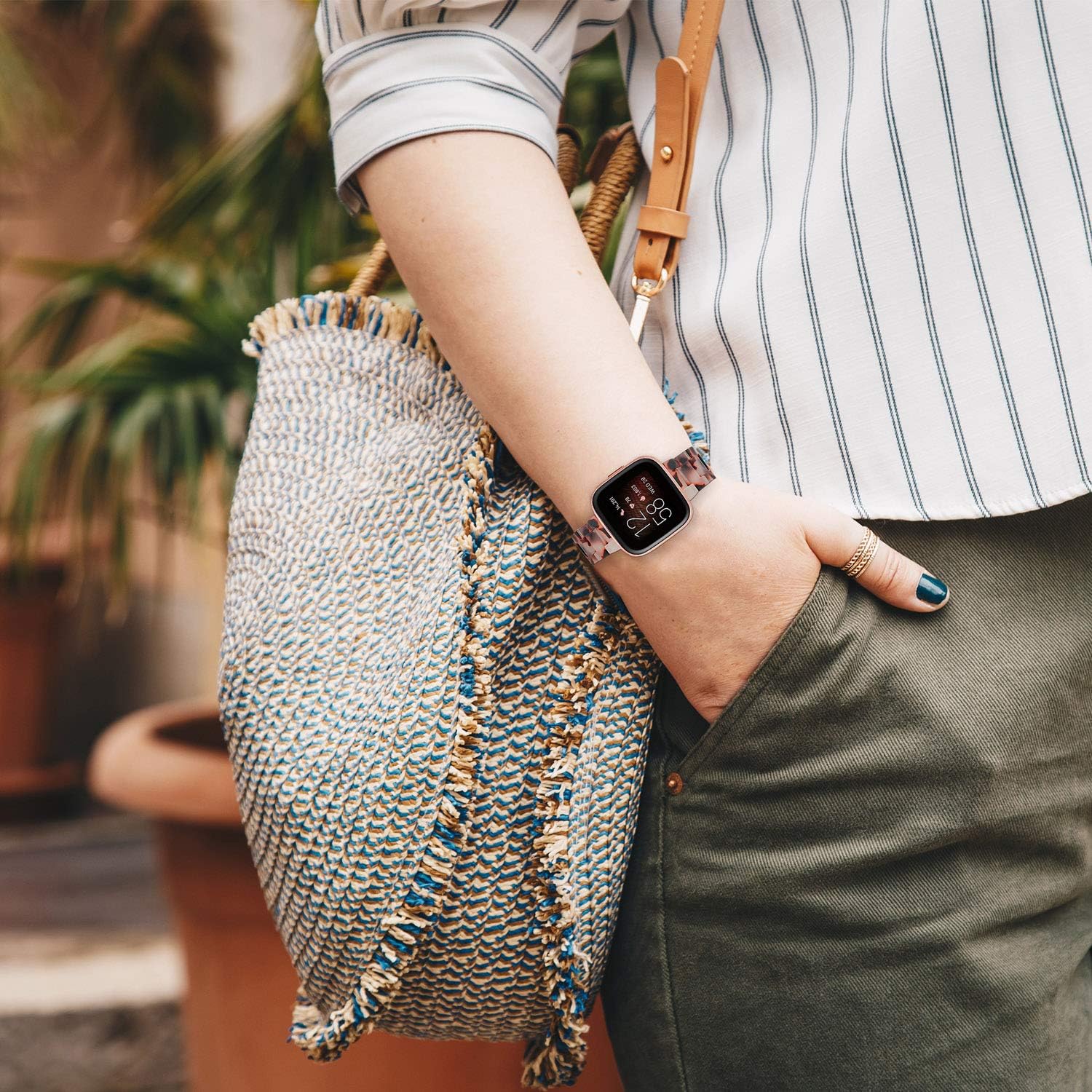 Wearlizer Resina y acero inoxidable compatible con correas Fitbit VersaVersa 2Versa LiteVersa SE para mujeres y hombres, reemplazo ligero compatible