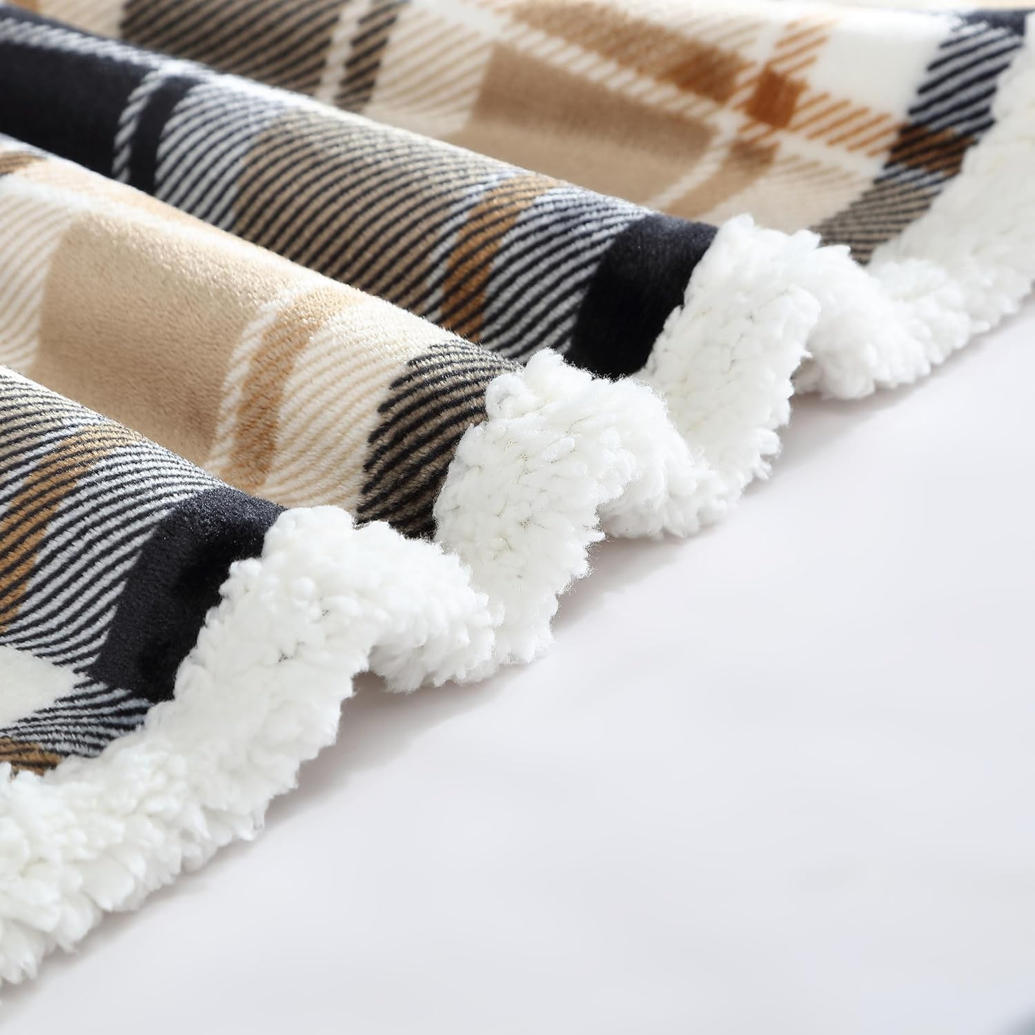 Eddie Bauer Manta reversible de vellón sherpa, ropa de cama y decoración del hogar, para todas las estaciones, (Rugged Plaid Beige), beige a cuadros