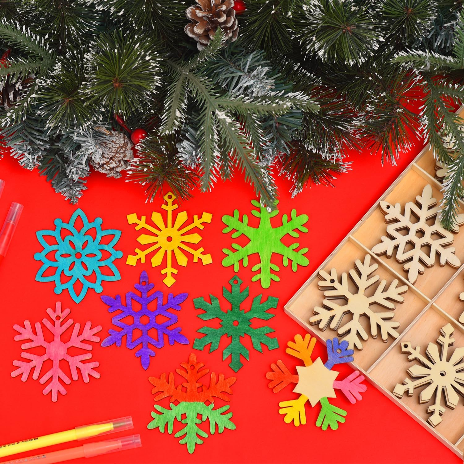IDATOO Adornos de copo de nieve, 54 piezas de recortes de copos de nieve de madera sin terminar para decoraciones de Navidad, decoración de Navidad