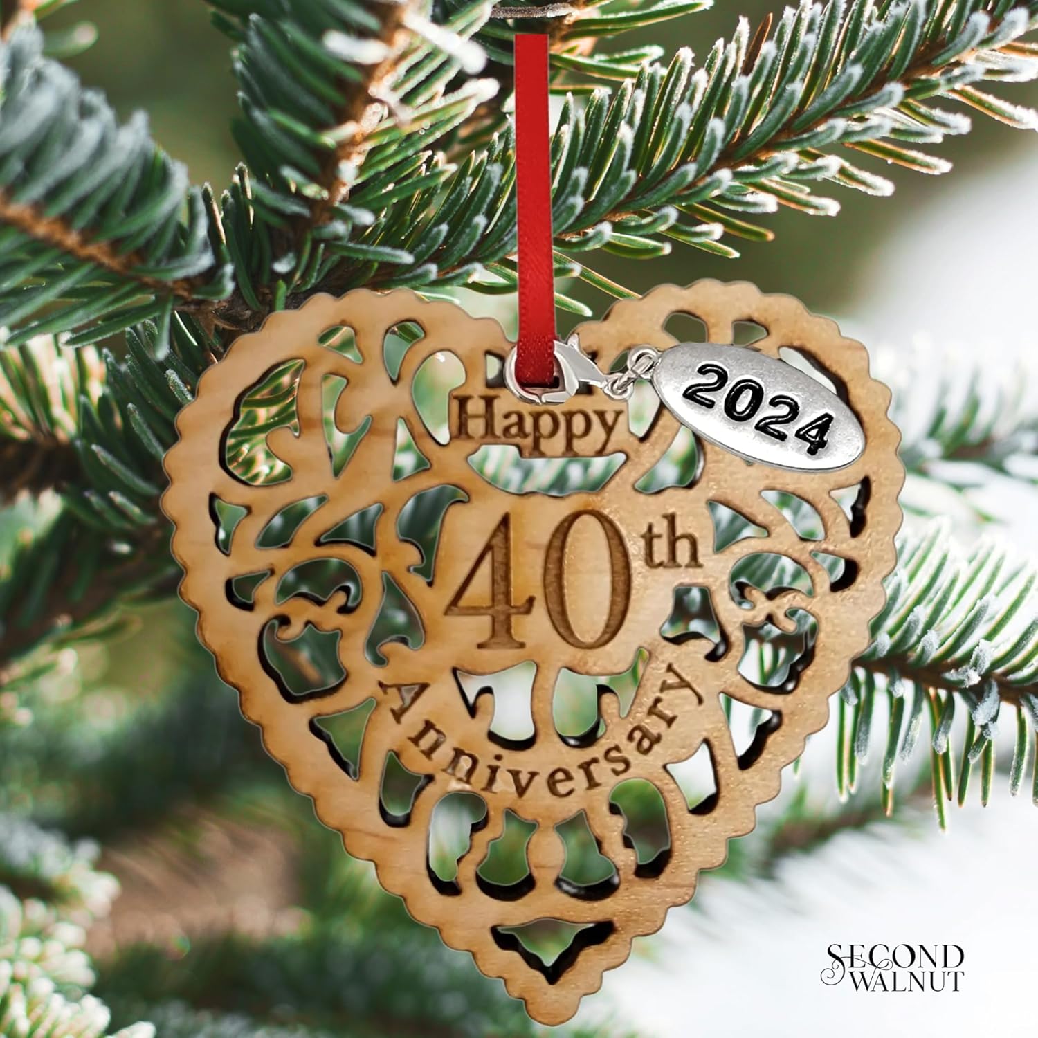 Adorno de 40 aniversario con fecha y fecha para colgar, corazón de madera feliz para parejas, hermoso detalle de madera cortado con láser en forma