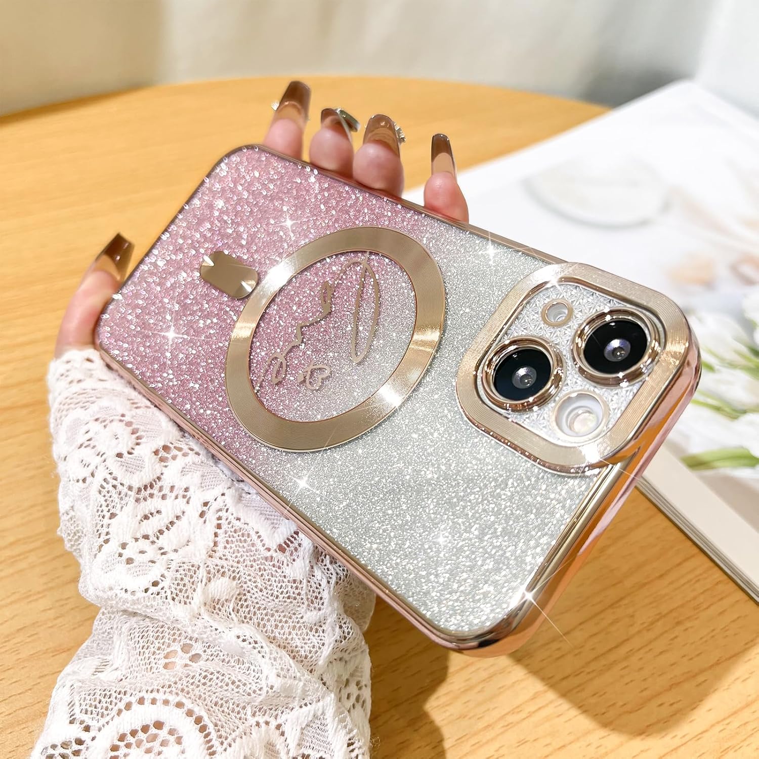 Fiyart Funda compatible con iPhone 13, compatible con MagSafe Love con protección de cámara chapada en corazón, purpurina magnética para mujeres y