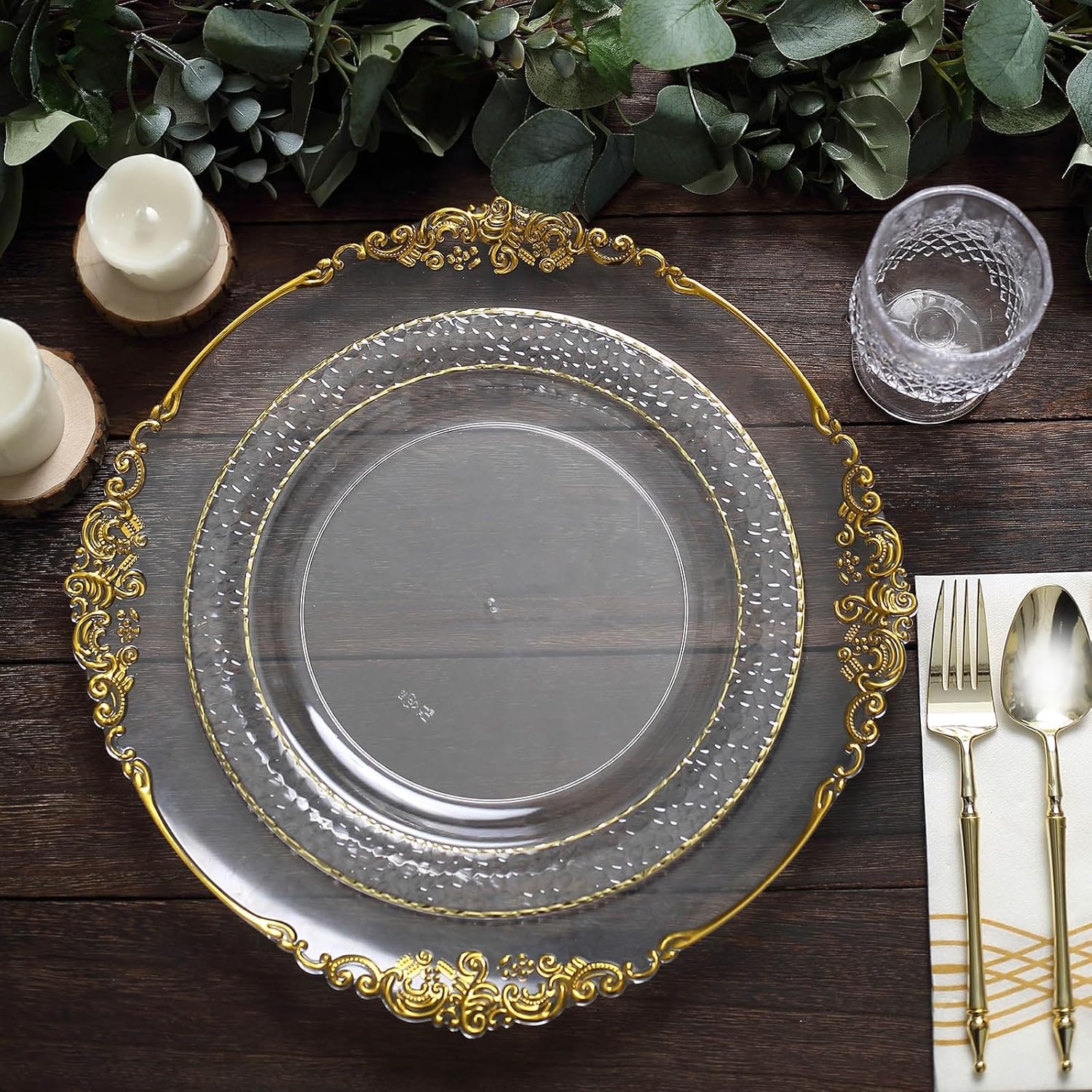 Efavormart – Paquete de 10 platos llanos de plástico martillado transparente de 10 pulgadas con borde dorado