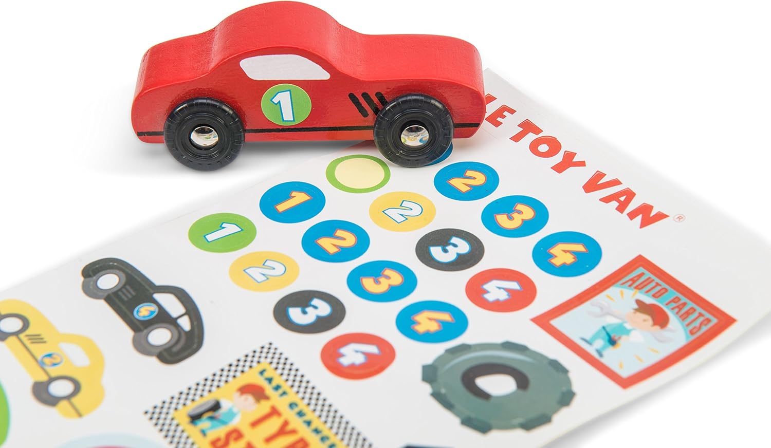Le Toy Van Motores, aviones y garajes, juego de transportador de autos de carreras, juguetes de madera de primera calidad para niños a partir de 3