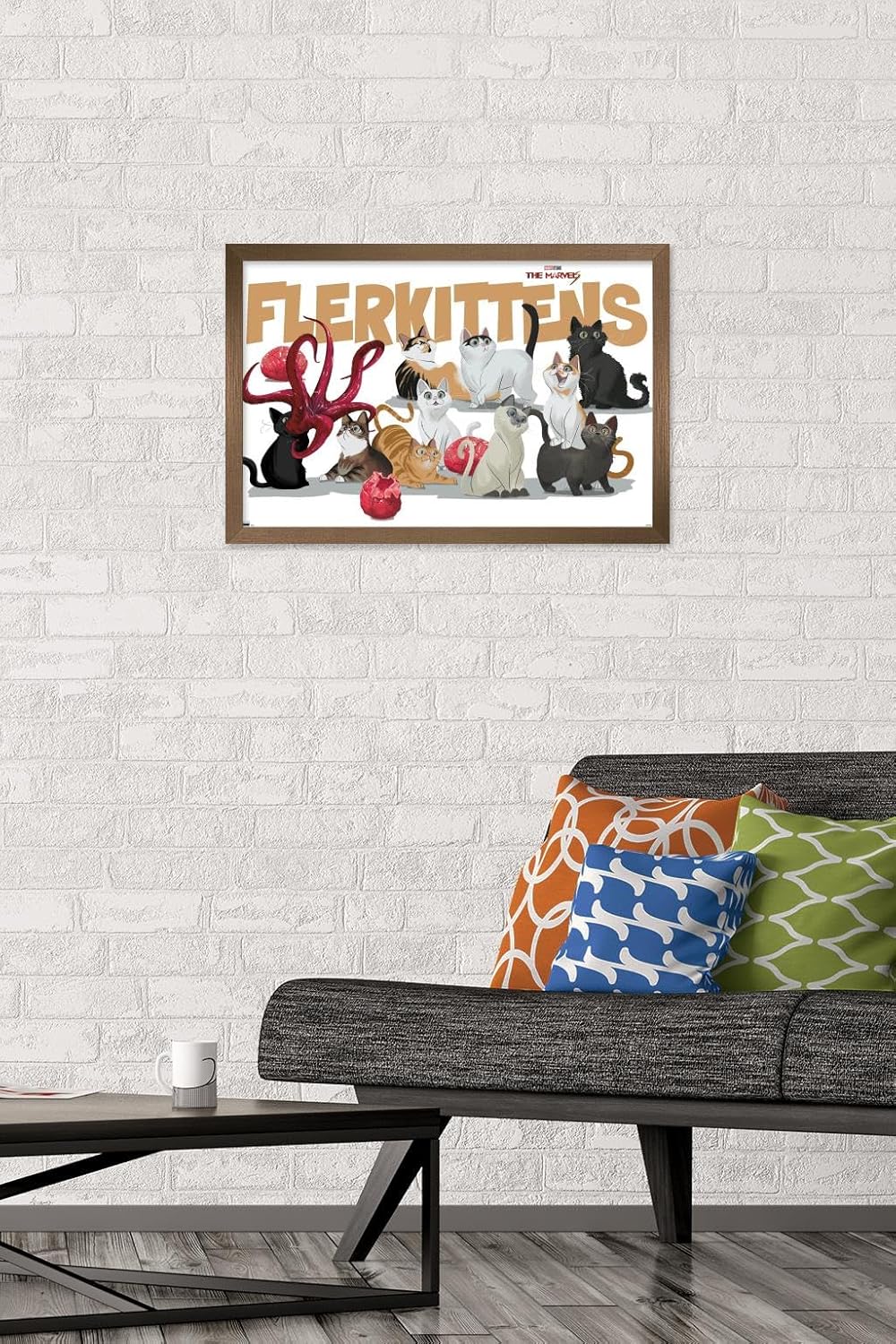 Trends International Marvel The Marvels – Póster de pared de Flerkittens, 14.72 x 22.37 pulgadas, versión enmarcada en bronce