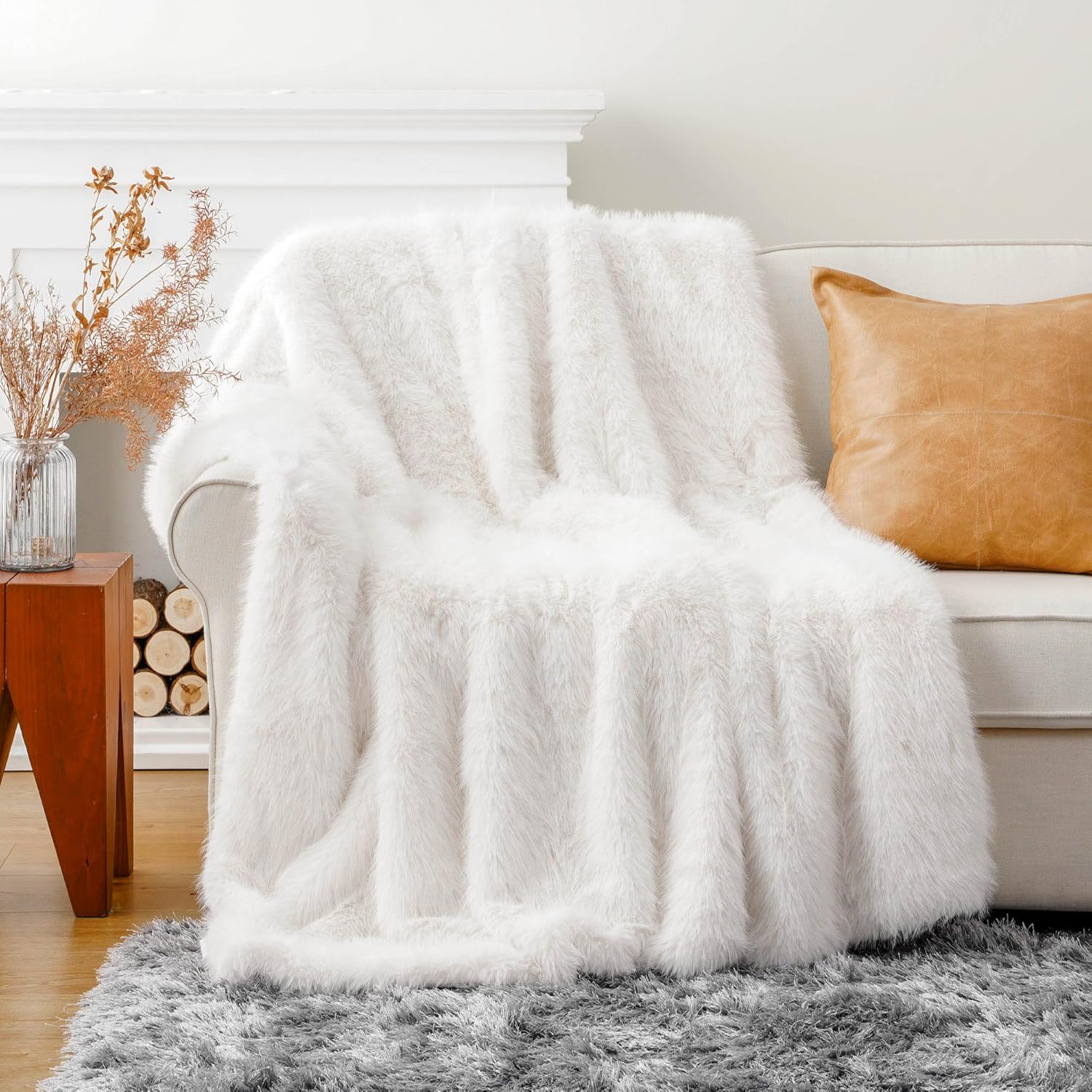 BATTILO HOME Manta de piel sintética blanca de lujo, esponjosa, acogedora, suave y cálida para sofá, silla, cama, manta de felpa de pelo largo con