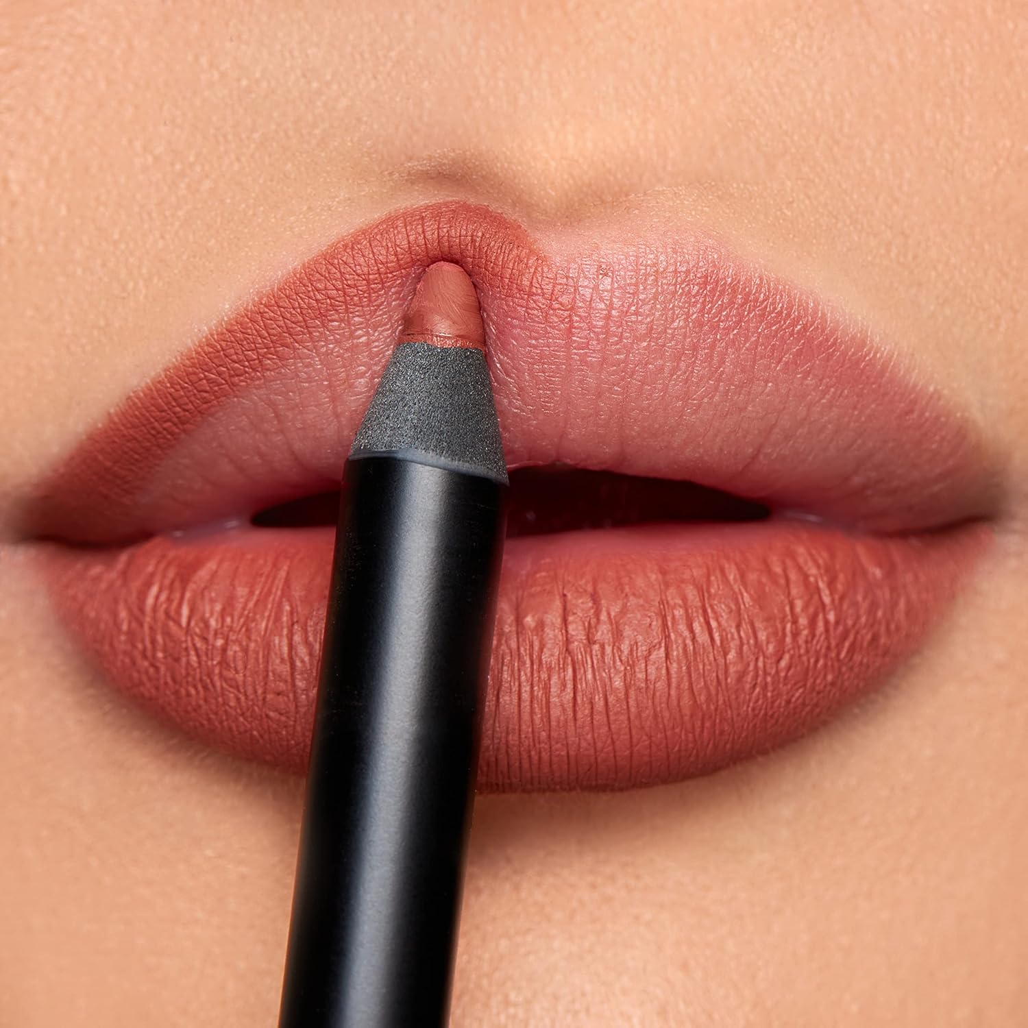 K7L Lápiz delineador de labios marrón para mujer galleta