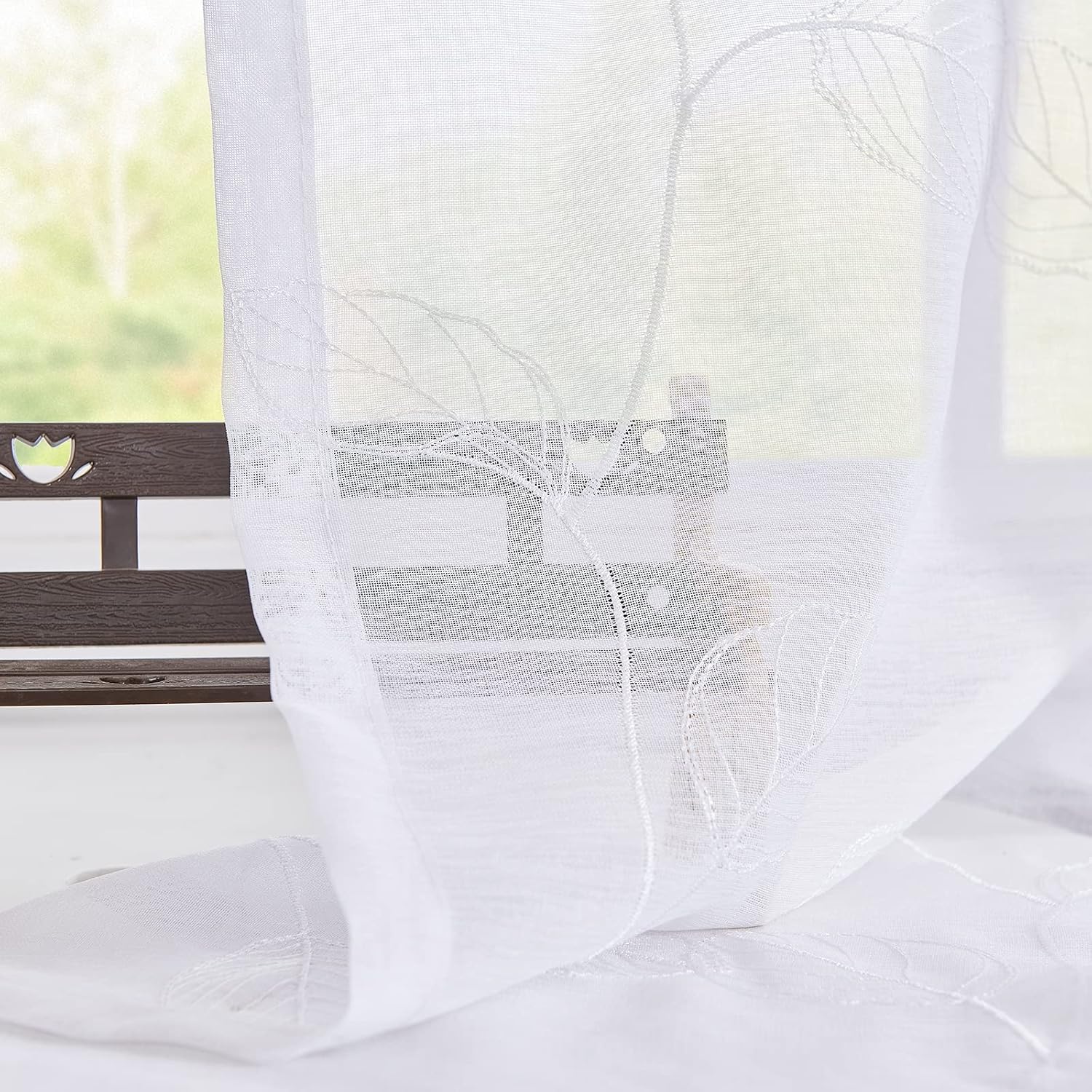Topick Cenefa transparente blanca con diseño bordado de hojas, bolsillo para barra, dormitorio, sala de estar, cenefas de ventana, 1 panel de 18