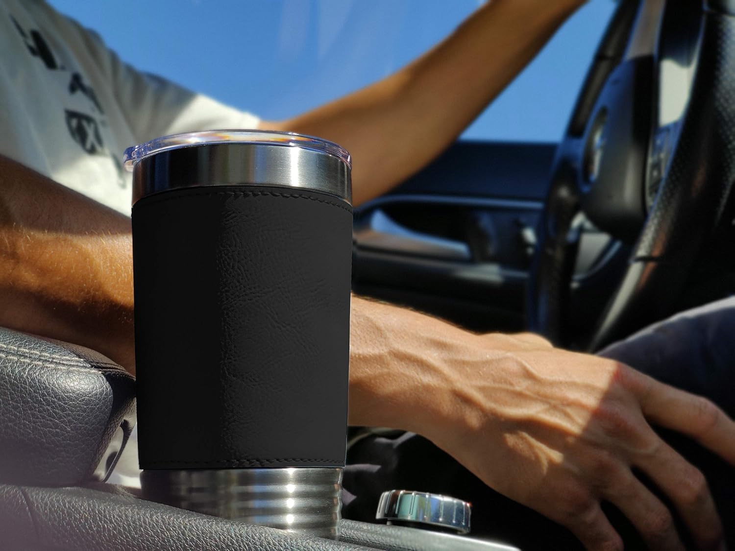 LaserGram Taza aislada al vacío de 20 onzas, cabina de camión, grabado personalizado incluido (piel sintética, negro)