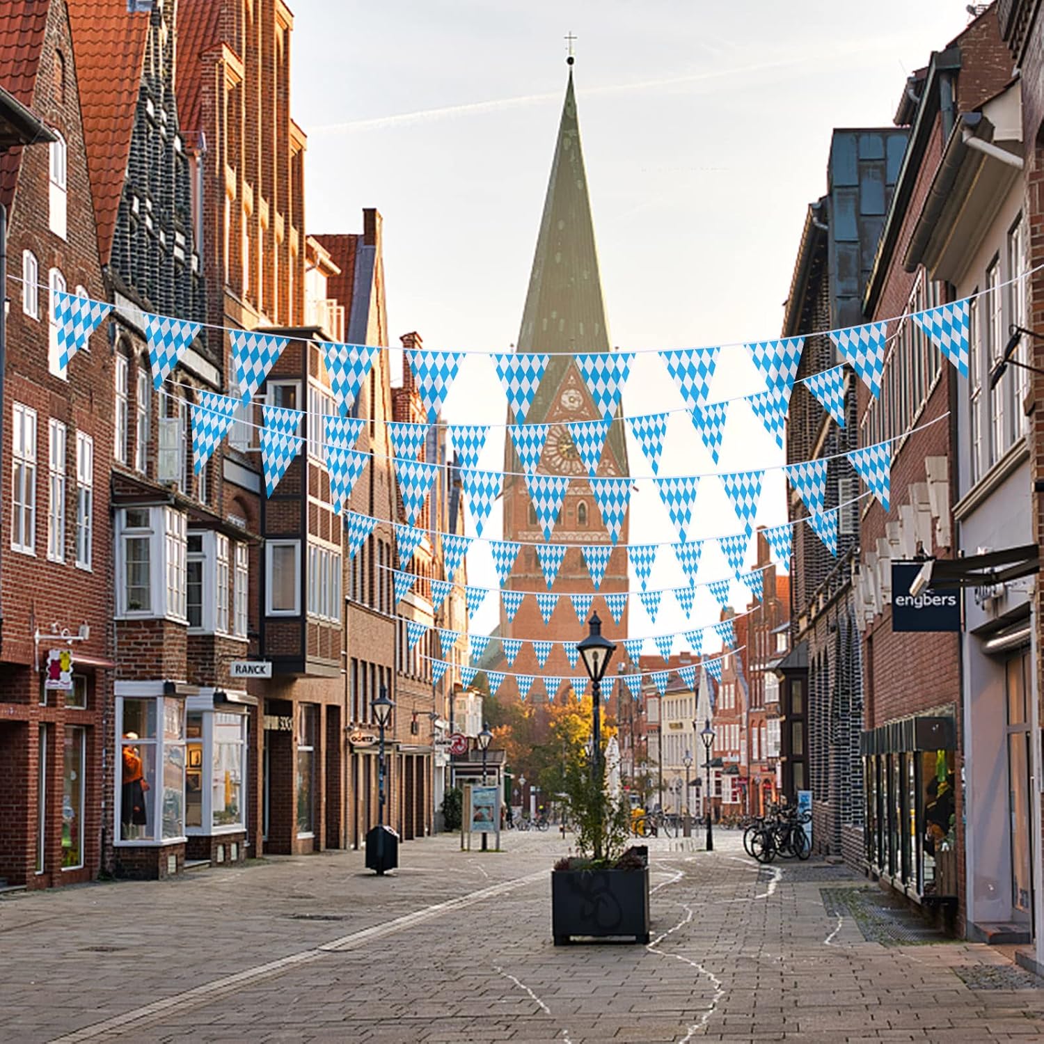 Ahfulife Pancarta de bandera de Oktoberfest de 39 pies para decoraciones de Oktoberfest, 1 paquete de banderines bávaros del Oktoberfest con 30