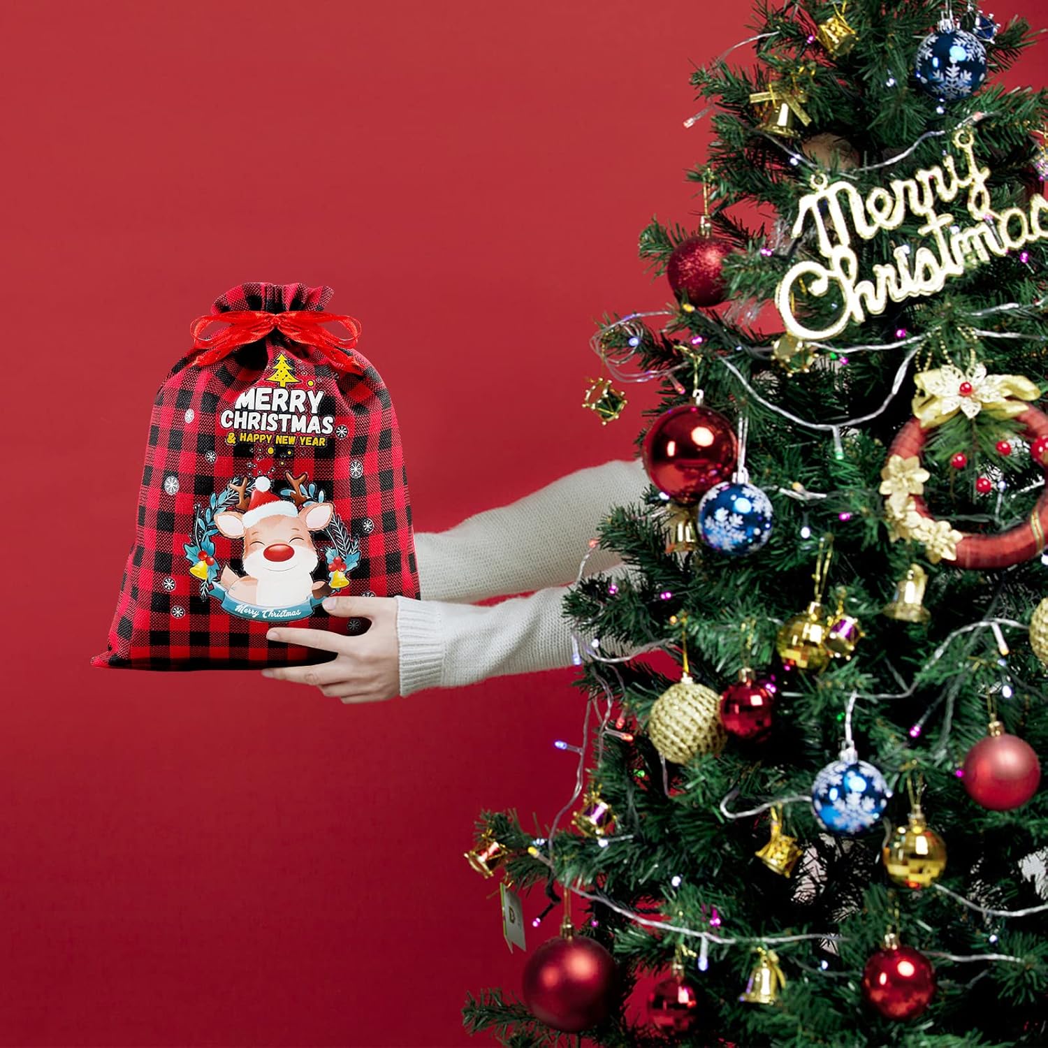 Paquete de 8 bolsas de regalo de varios tamaños, a cuadros de búfalo y patrones de Navidad, bolsas de regalo con cordones de Navidad, bolsas de