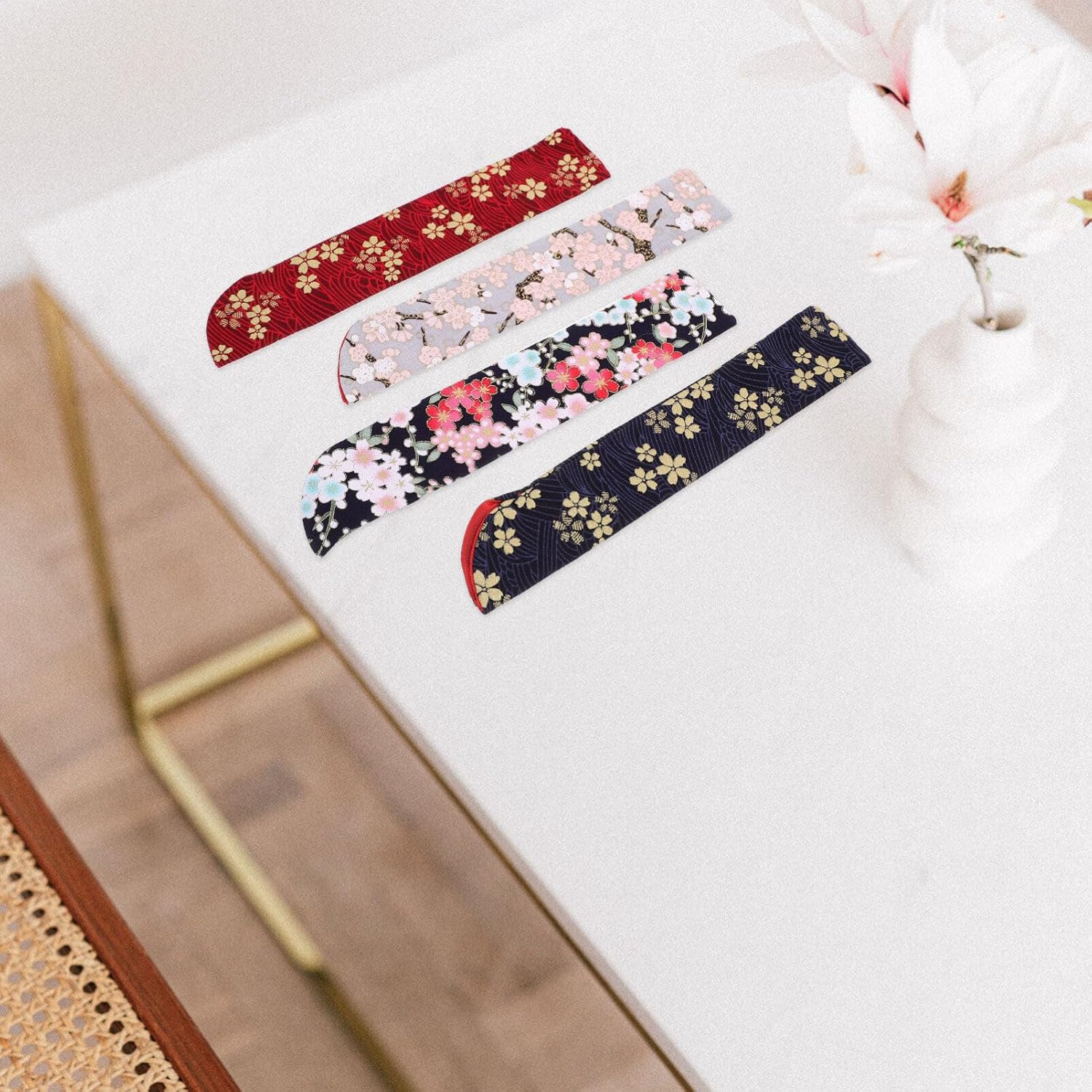 VOSAREA Fundas para ventilador de mano, 4 piezas, funda plegable para ventilador de mano, diseño de flores de cerezo, bolsa protectora de ventilador