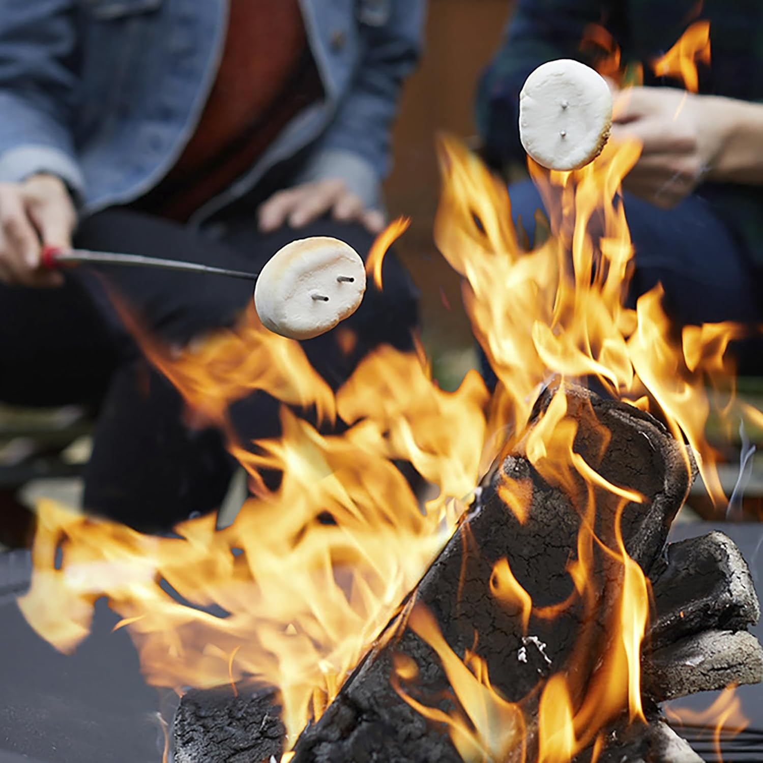 Duraflame Fogata de luz rápida para interiores y exteriores de 2.5 libras para campamento, fogatas y chimeneas, 4.5 horas de tiempo de combustión
