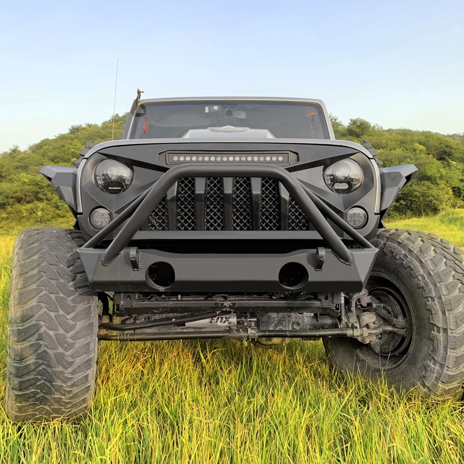 Cubierta de rejilla delantera con luces todoterreno compatible con Jeep Wrangler 2007 a 2018, JKJKU, Rubicon y Sahara Sport, negro mate