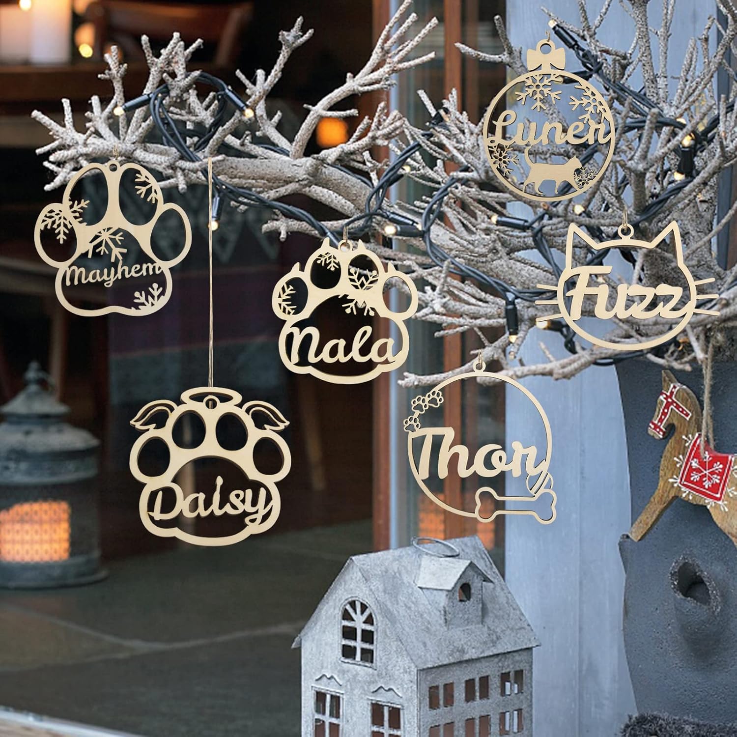 Adorno personalizado de pata de perro y gato, adorno personalizado con nombre de mascota, adornos de madera personalizados en forma de corazón para
