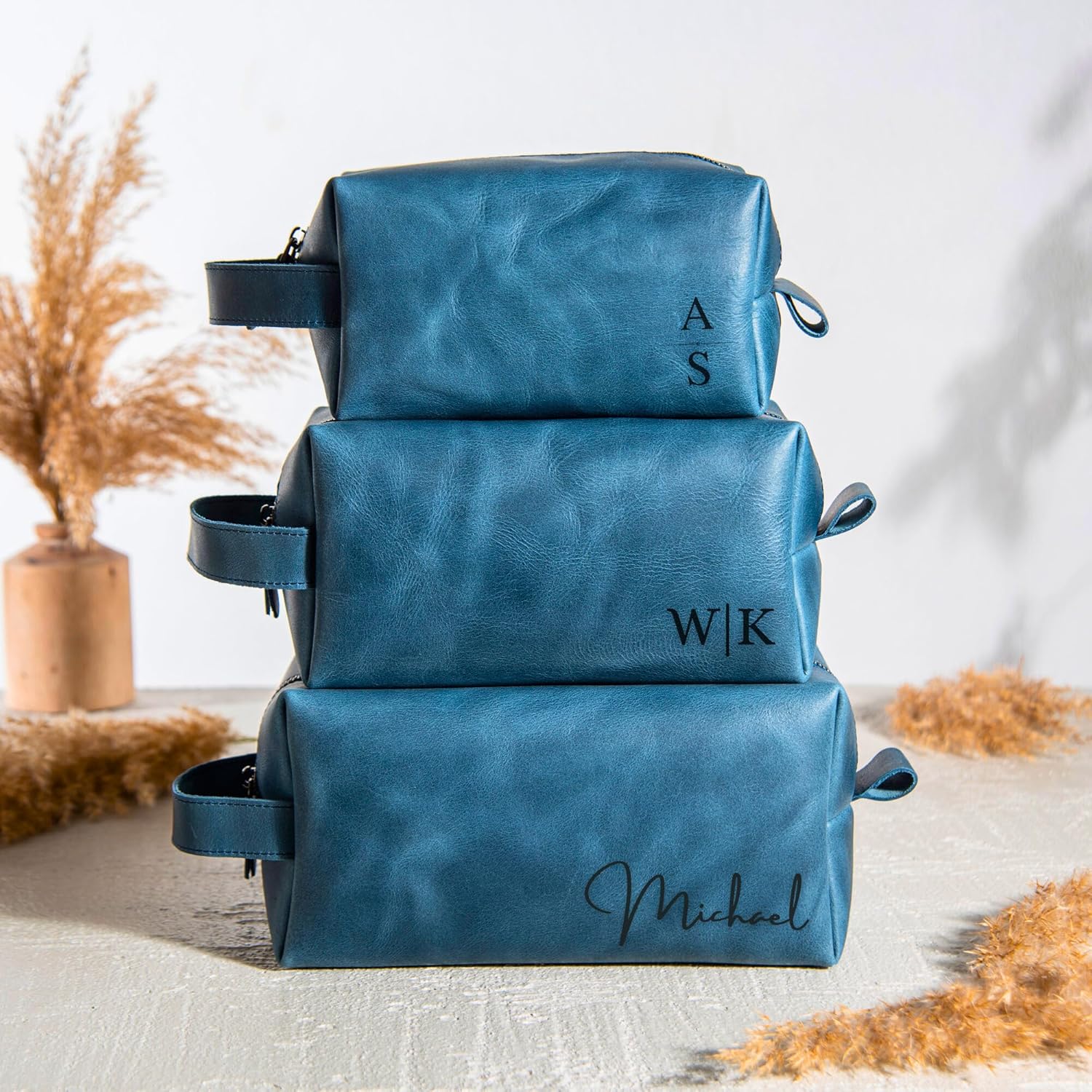 Personalized Leather Toiletry Bag for Men – Genuine Leather Dopp Kit, Perfect Gift for Groomsmen, Fathers Day, Wedding, Anniversary – Handcrafted