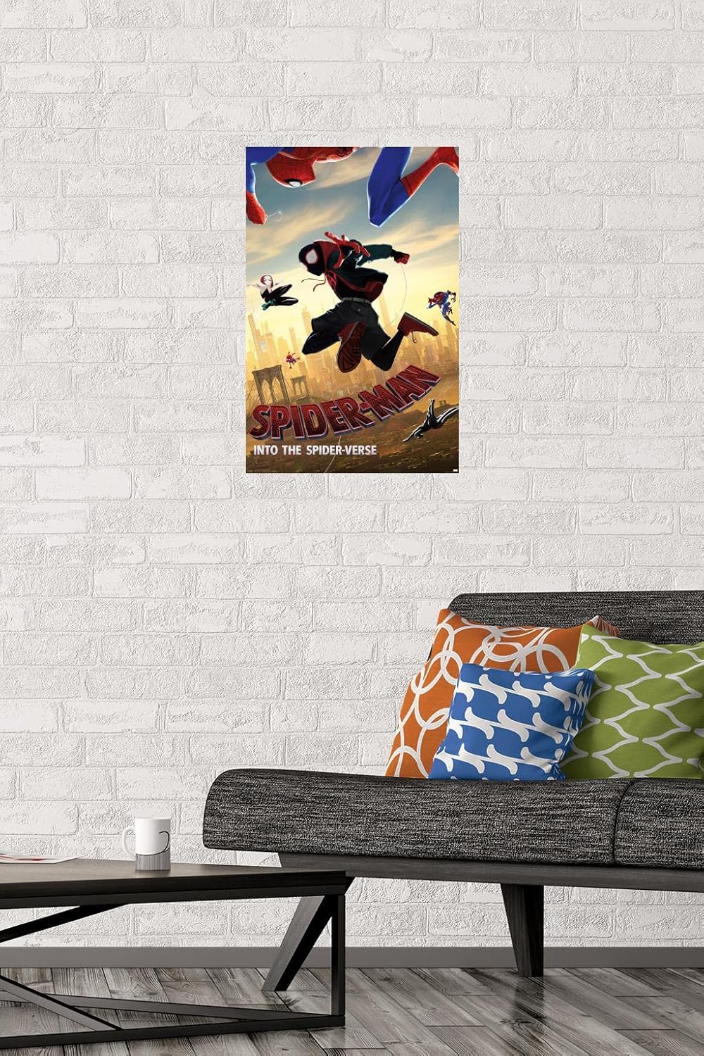 Trends International Marvel MCU – Póster de pared de buceo, Spider-Man – Into The Spider-Verse – 14.725 x 22.375 pulgadas, versión premium sin marco