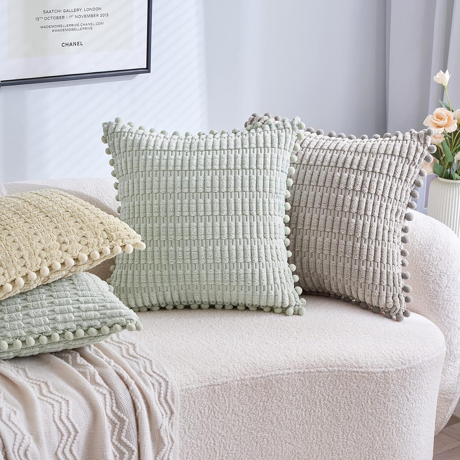 EMEMA Juego de 2 fundas de almohada decorativas de pana de 18 x 18 pulgadas con pompones de rayas bohemias suaves y modernas para decoración del