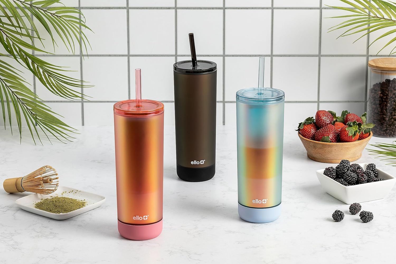Ello Monterey – Vaso de plástico aislado de doble pared con popote y posavasos integrados, sin BPA, 24 onzas