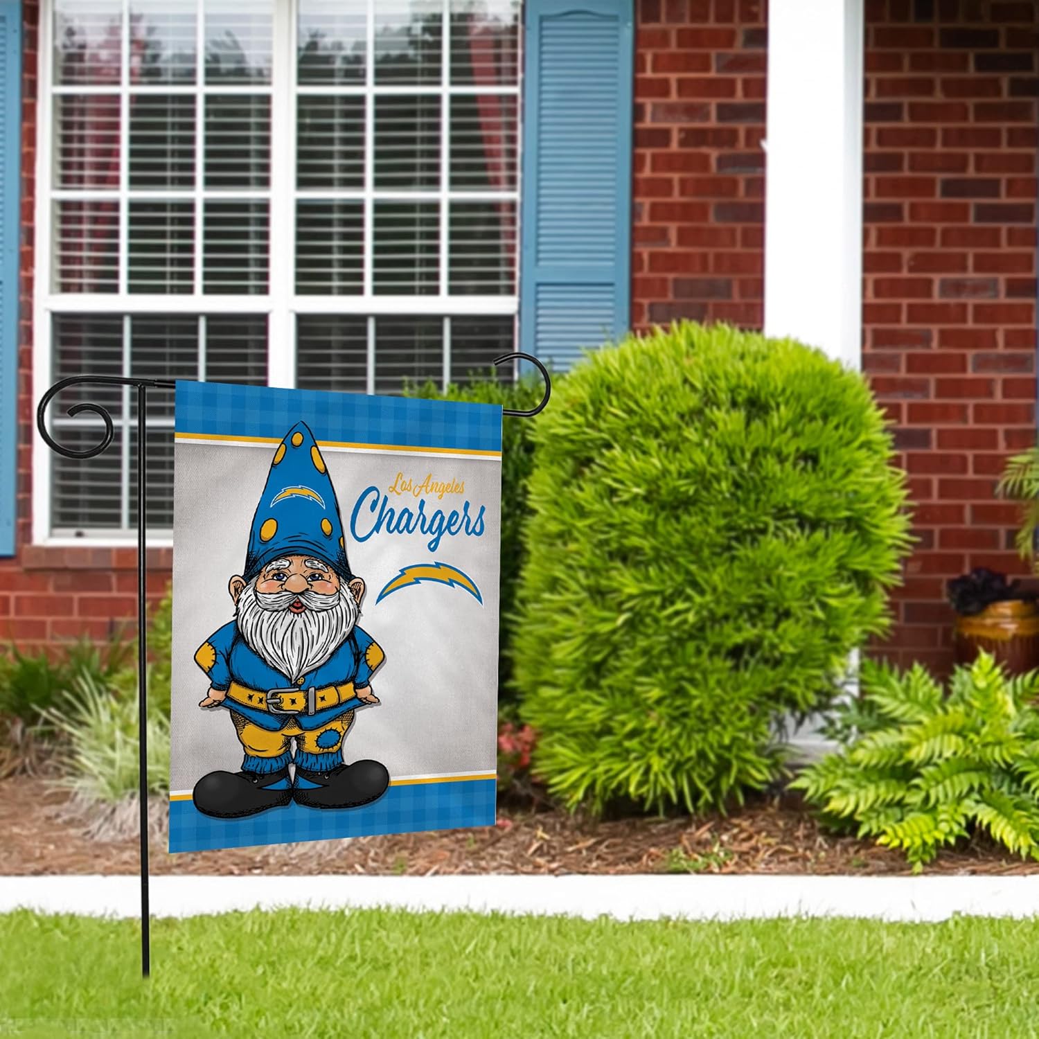 Rico Industries NFL Football Los Angeles Chargers Gnomo Spring – Bandera de jardín de doble cara de 13 x 18 pulgadas