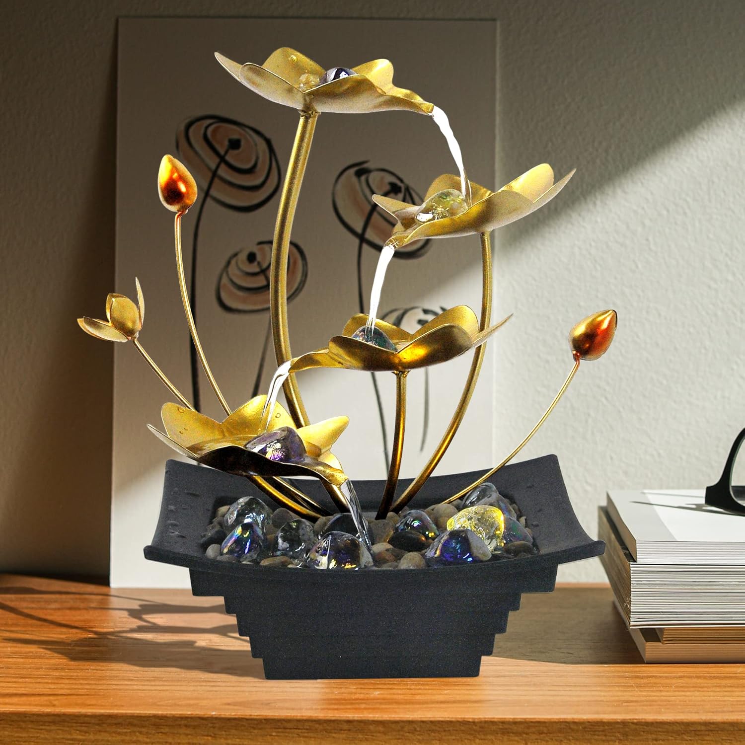 Fuente de mesa de hoja de loto para interiores de 4 niveles, mini cascada de relajación para decoración de habitaciones, fuente de agua con rocas de