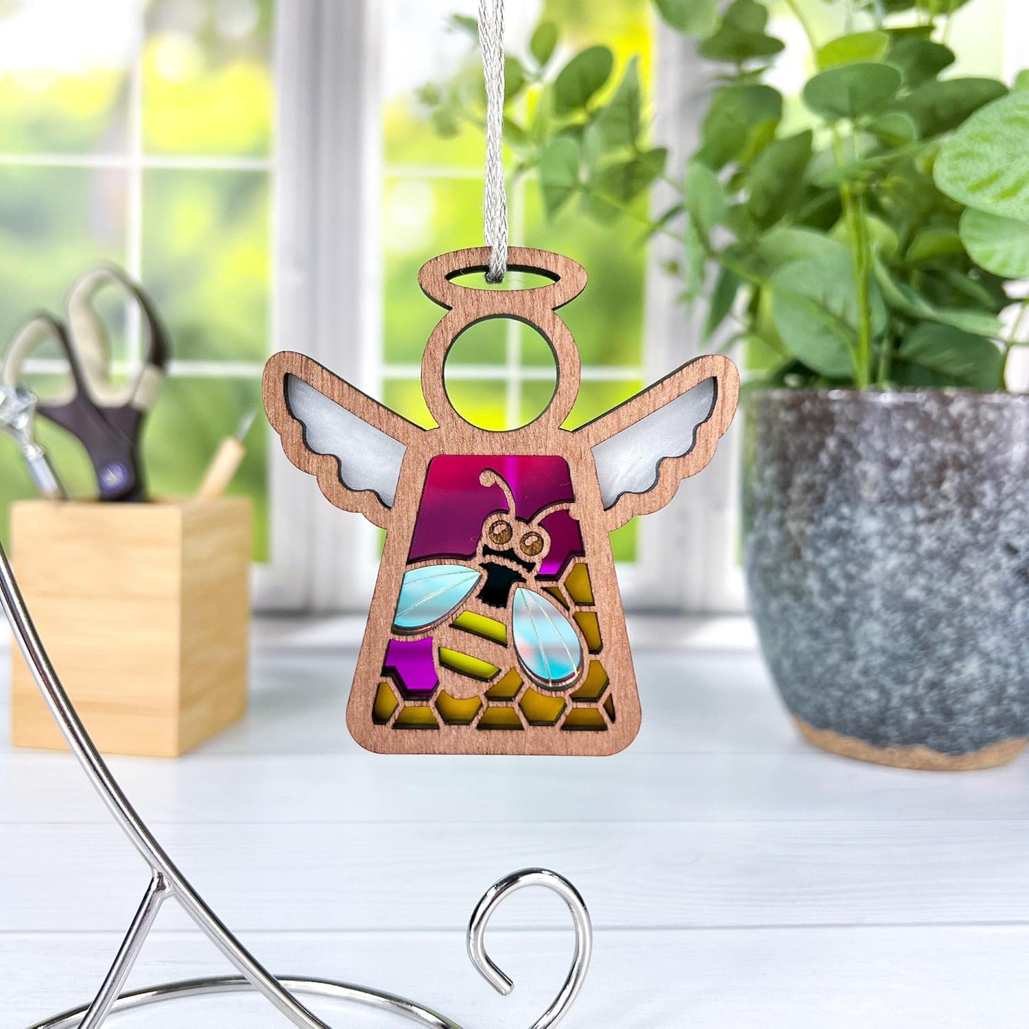 Honey Bee Ornament with Honeycomb Motif Design – Magenta Pink Angel Figurines – Ideal Bee Decor or Bee Kitchen Decor for Mom, Best Friend, Coworker,