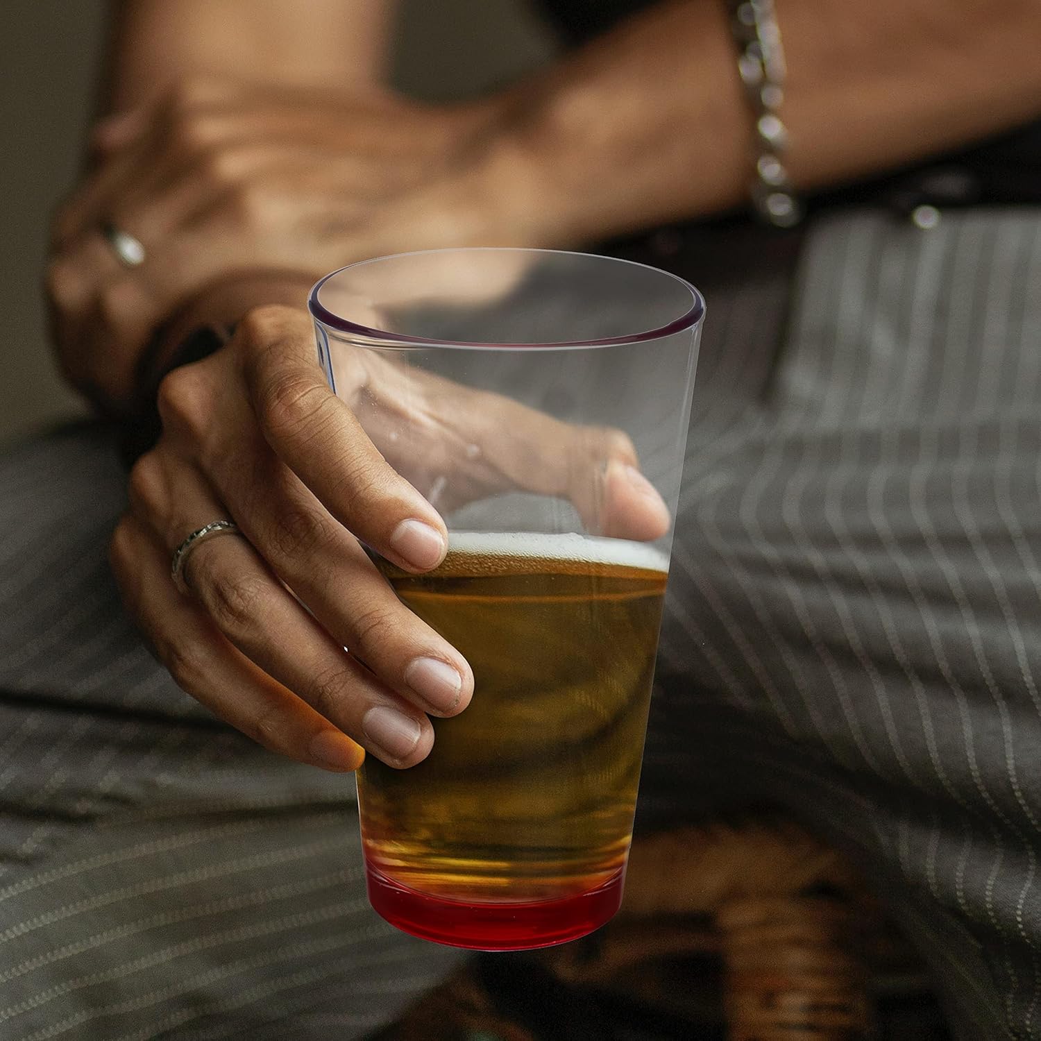 Libbey – Juego de 10 vasos de cerveza de 16 onzas, paquete a granel, vasos de cerveza, vasos de alta resistencia, color rojo