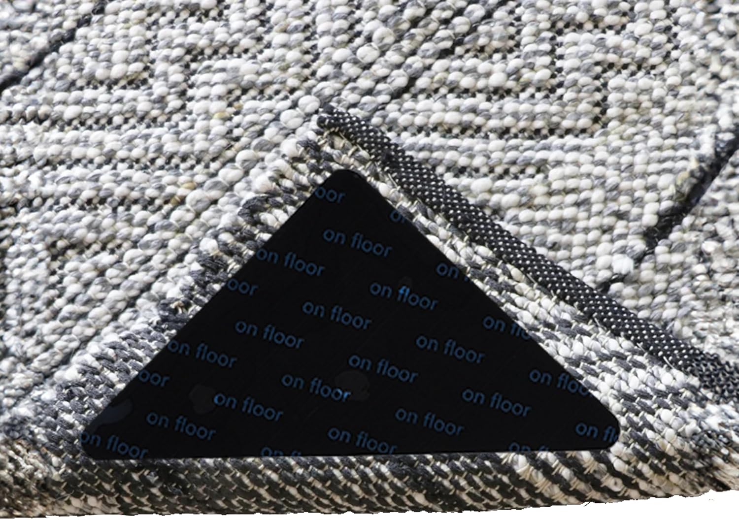Dawhud Direct Agarre triangular para alfombra, 5.9 pulgadas de largo x 4.7 pulgadas de ancho, lavable, antideslizante, colocación segura, ideal para
