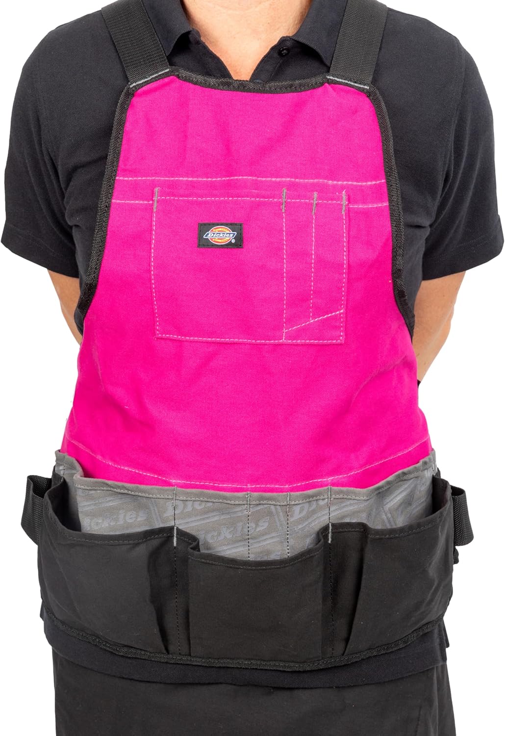 Dickies Delantal con peto de taller de 16 bolsillos, construcción de lona duradera, bordes reforzados, cinturón ajustable, rosa (57146)