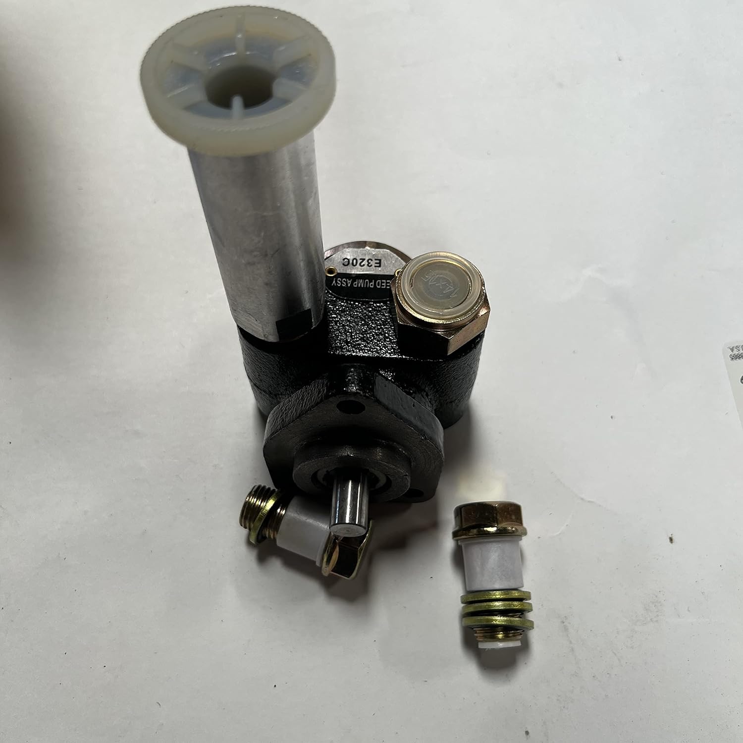 3066 7 JK bomba de alimentación de combustible FITS para Caterpillar Cat E320C 320C L, 3 manguera