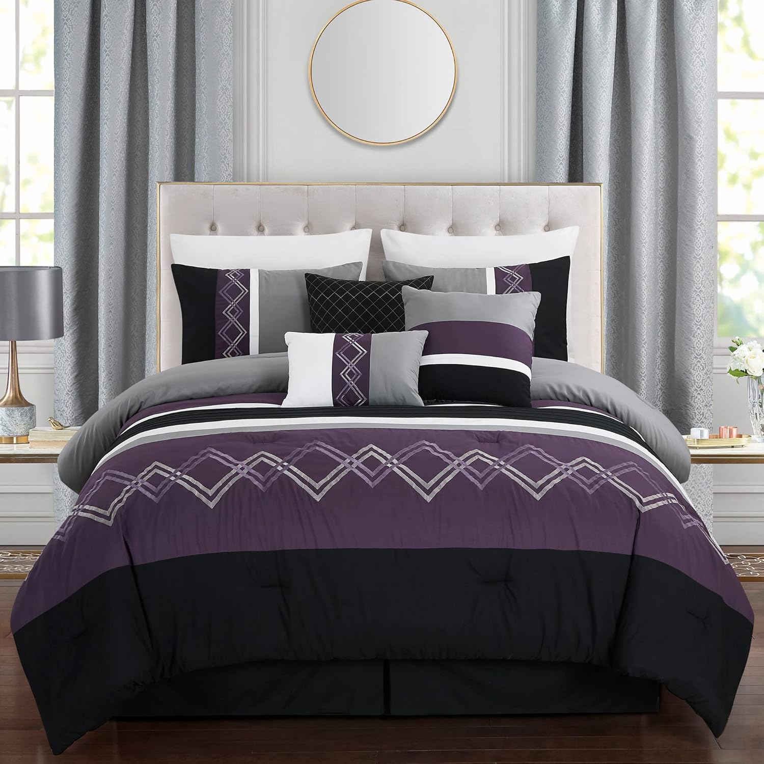 Chezmoi Collection Arden – Juego de edredón moderno de 7 piezas con diseño de rayas plisadas bordadas en zigzag (tamaño matrimonial, morado, negro,