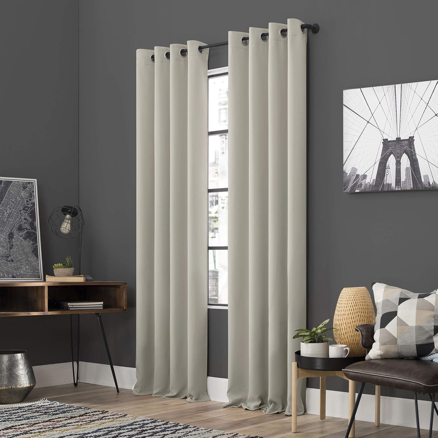 Sun Zero Soho – Juego de 2 paneles de cortinas opacas de eficiencia energética con ojales, 54 x 63 pulgadas, color perla