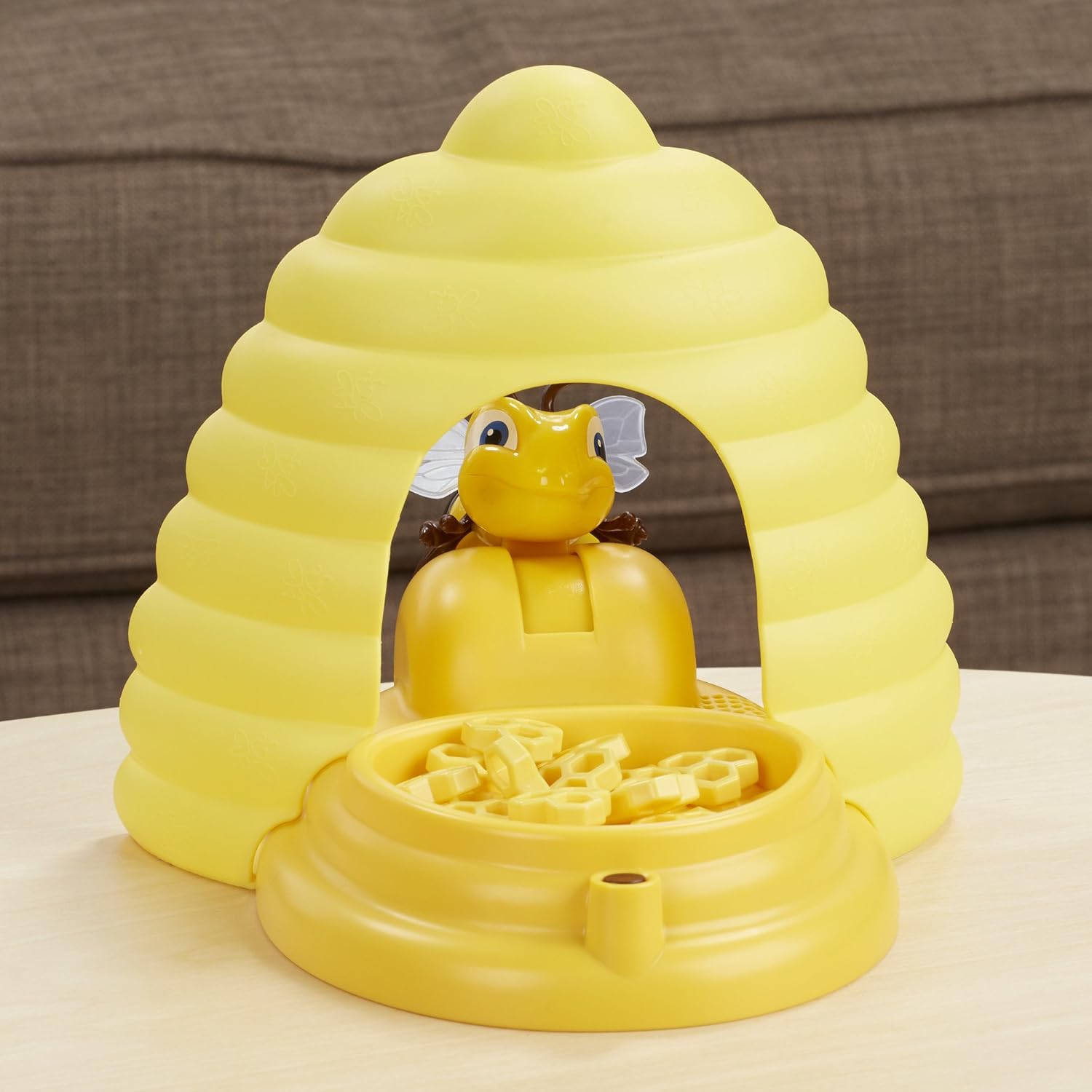 Hasbro Gaming Beehive Surprise Juego de mesa