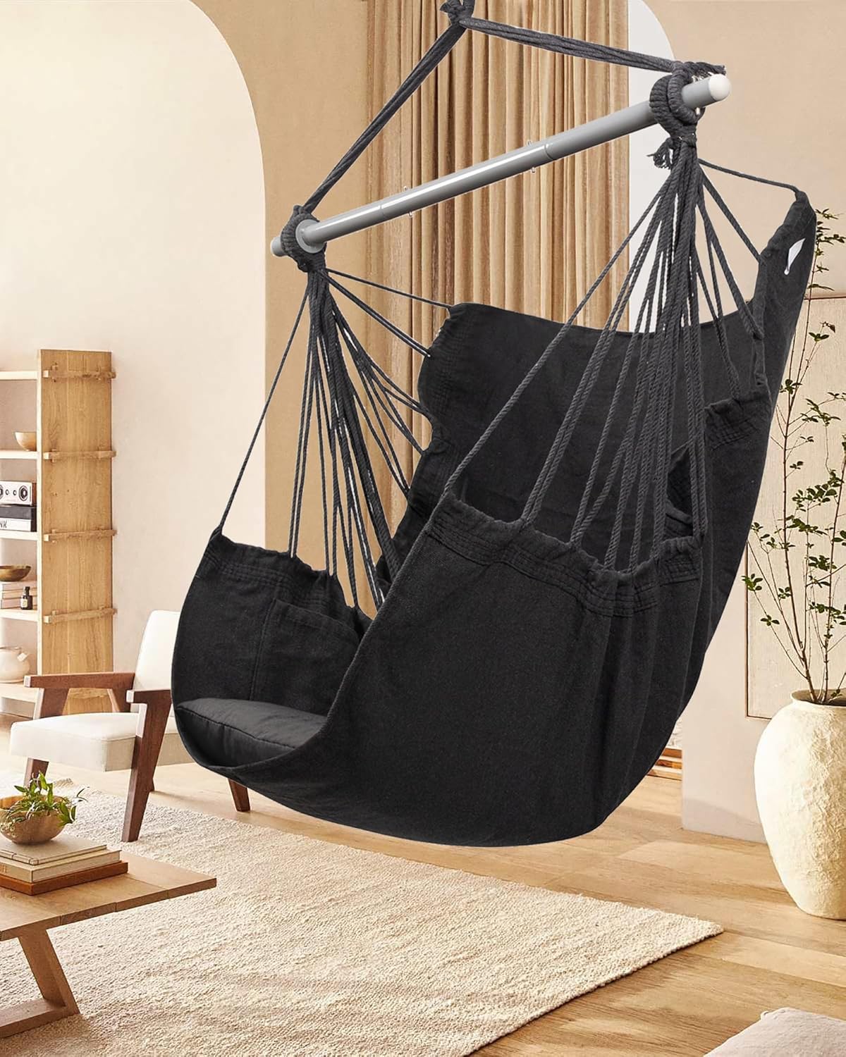 Silla hamaca colgante para interiores con 2 cojines para dormitorio, máximo 500 libras, barra antioxidante con anillos antideslizantes, para