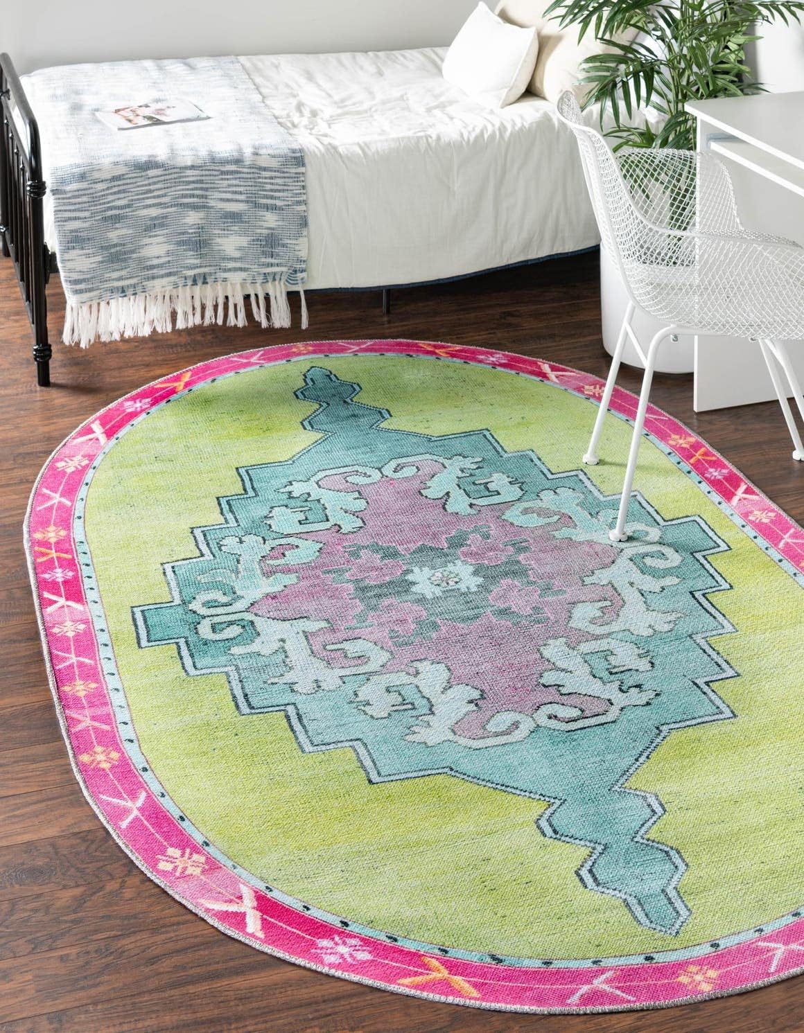 Unique Loom Timeless Collection – Alfombra de área – Thomas (2′ x 3′ 1″ ovalada, verdemarfil)