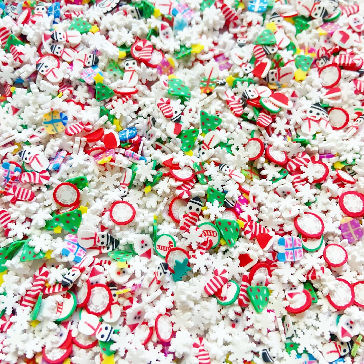 EHOPE Gránulos falsos de Navidad, chispas de caramelo falso, gránulos de arcilla de polímero, rebanadas de arcilla polimérica para arte de uñas,