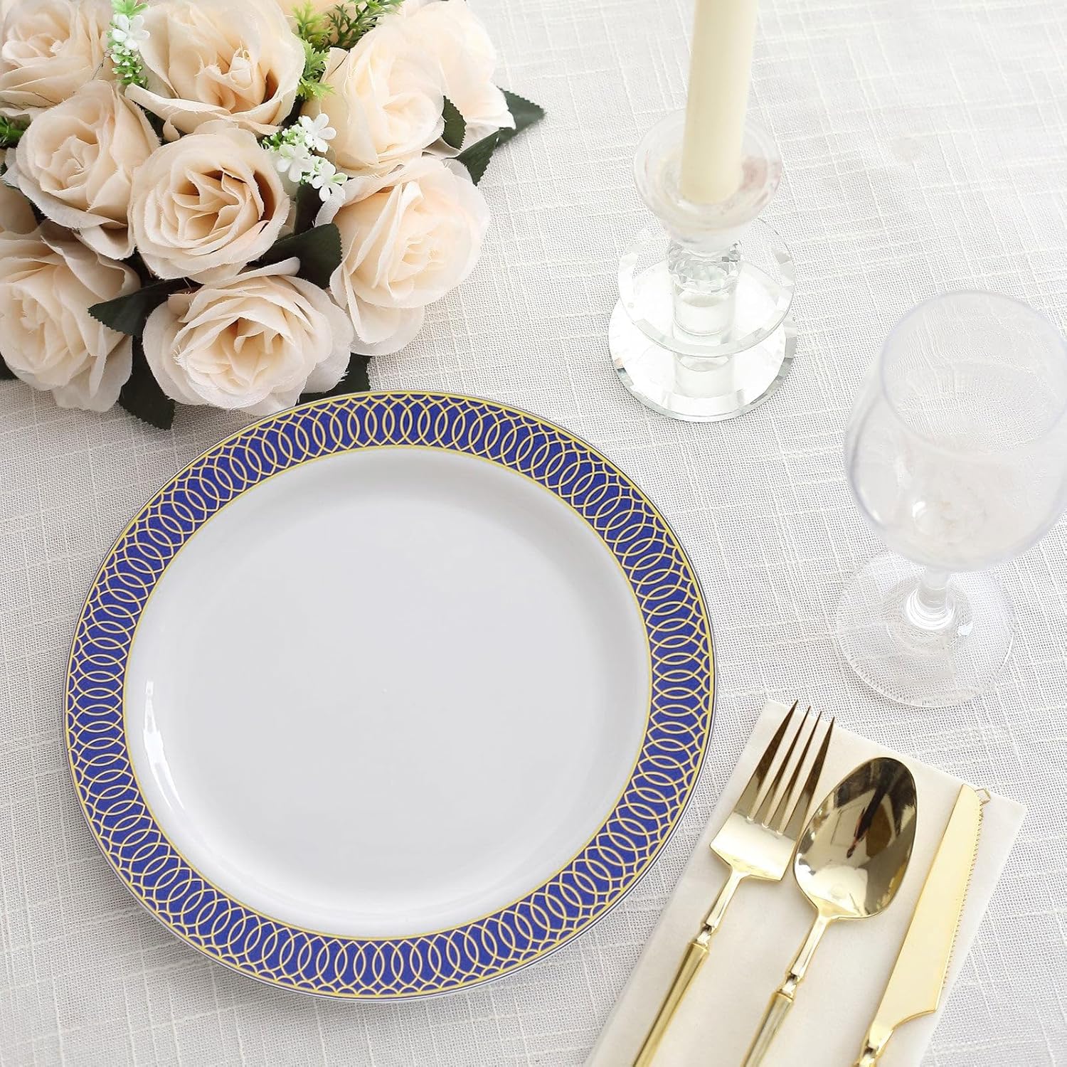 Efavormart – Paquete de 10 platos de postre de plástico blanco con borde en espiral azul marino dorado, platos redondos desechables de 7 pulgadas