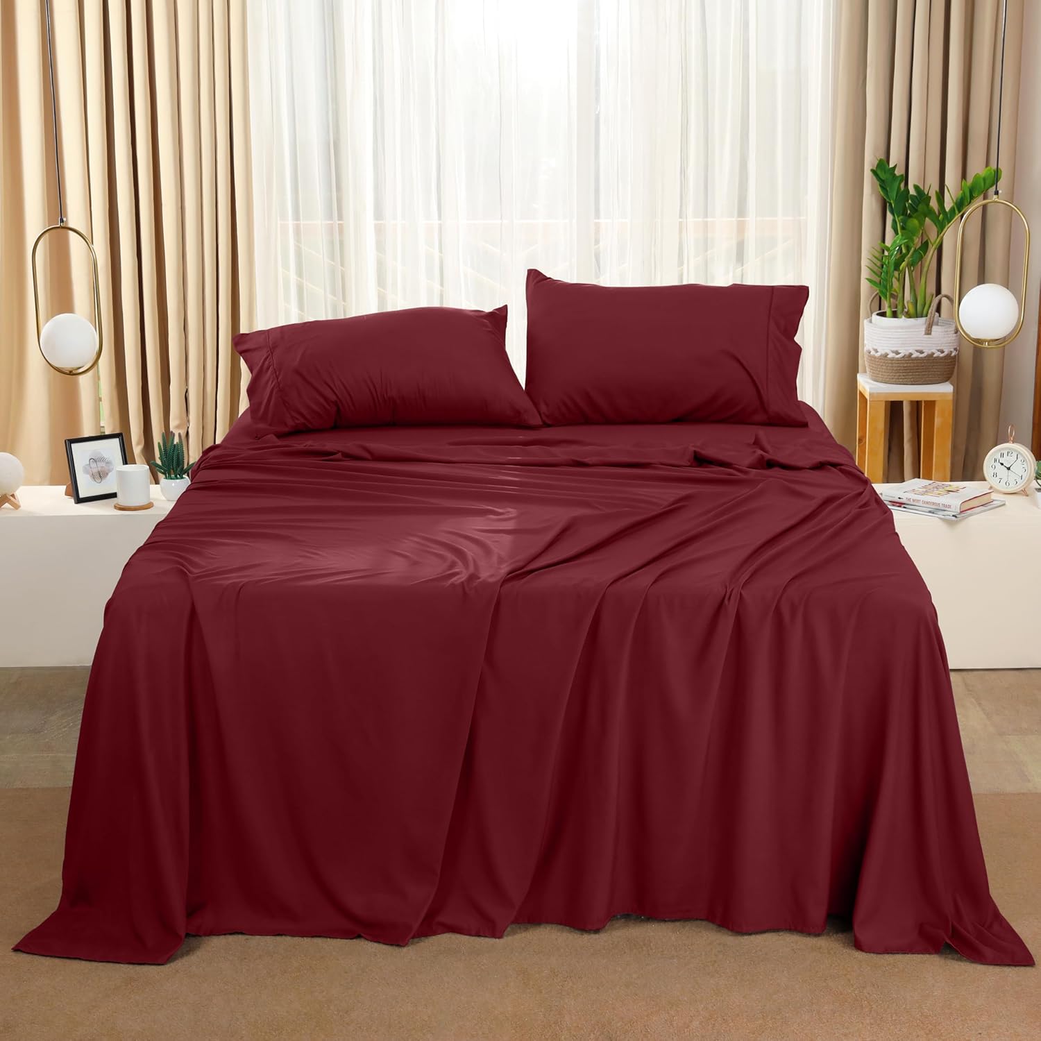 Utopia Bedding Juego de sábanas de 4 piezas, microfibra cepillada, resistente al encogimiento y a la decoloración, fácil cuidado (King, rojo borgoña)