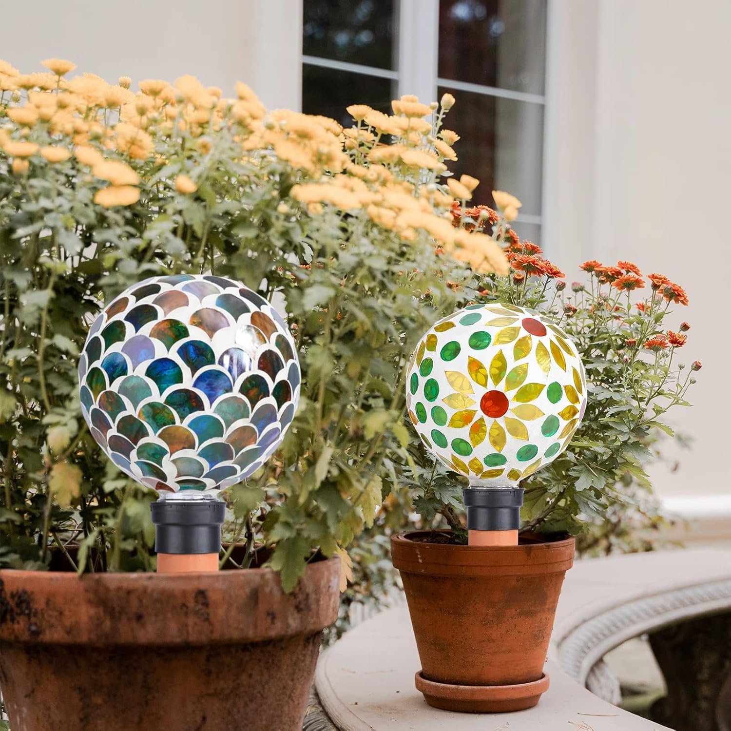 Globos de riego de plantas, picos de riego automático de mosaico, paquete de 2 para plantas de interior y exterior, dispositivos de riego automático