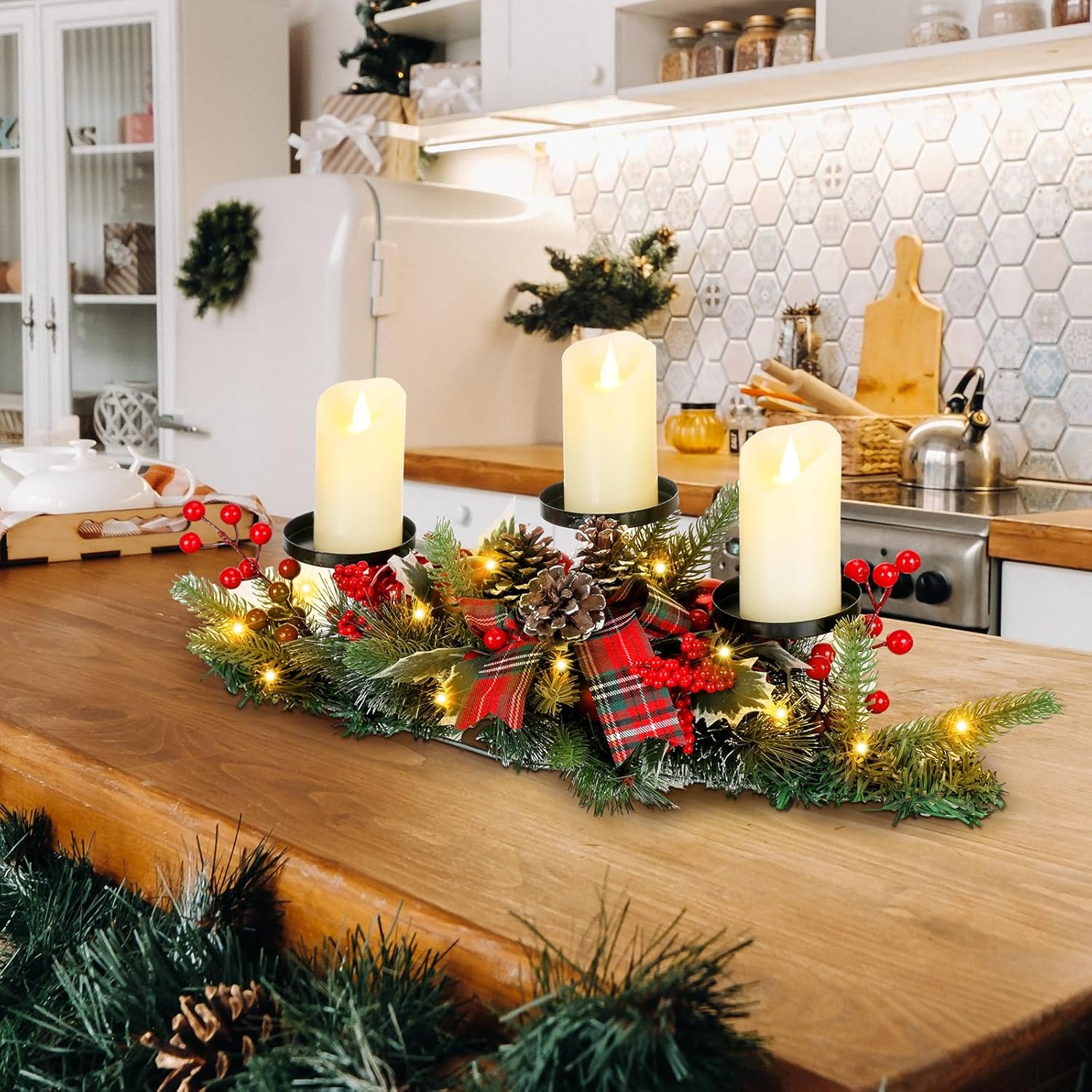 2 piezas de decoración de mesa de Navidad con 6 luces LED artificiales, funciona con pilas, candelabros triples para Navidad, para comedor, cocina,